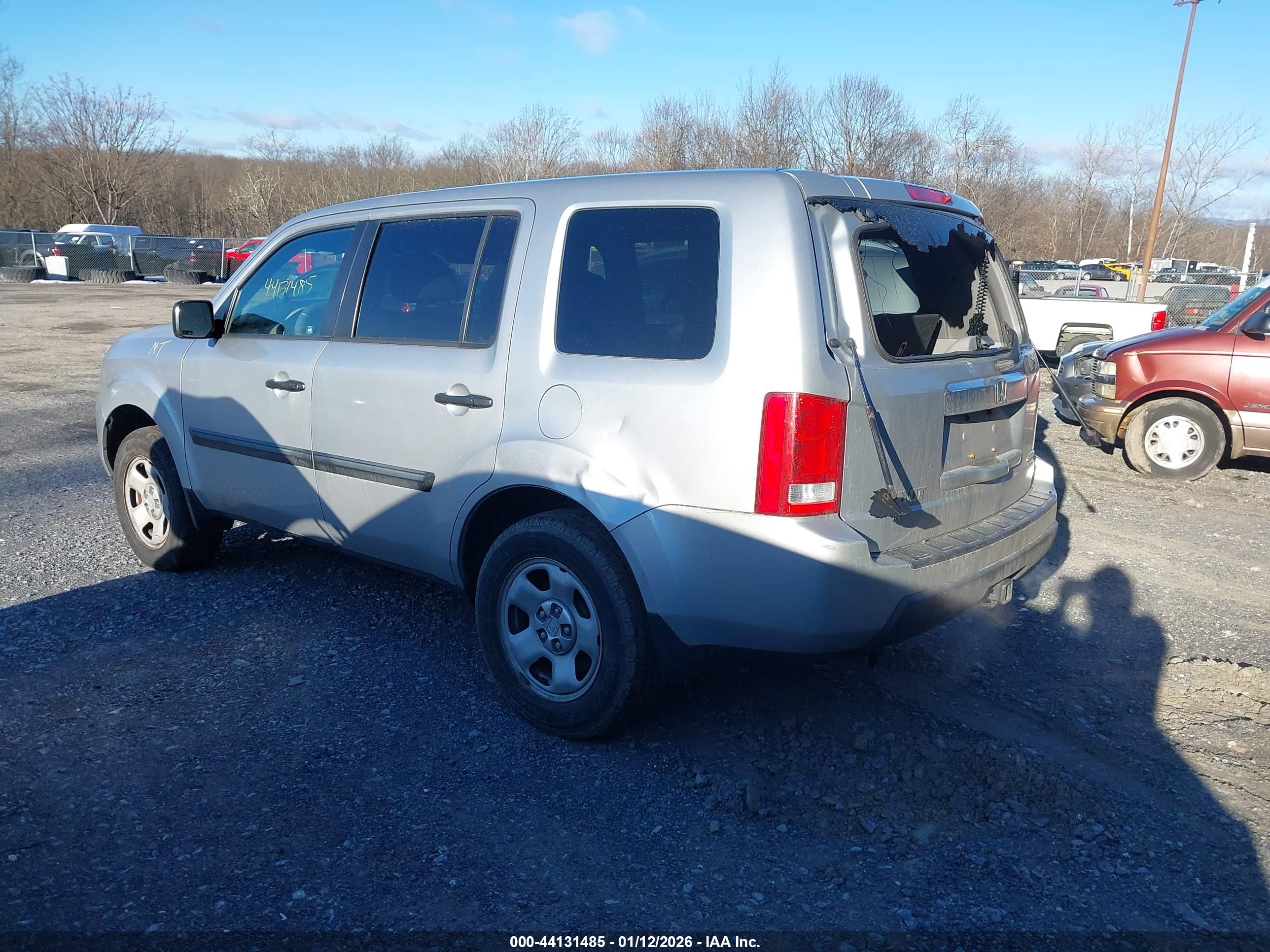 HONDA PILOT image 3