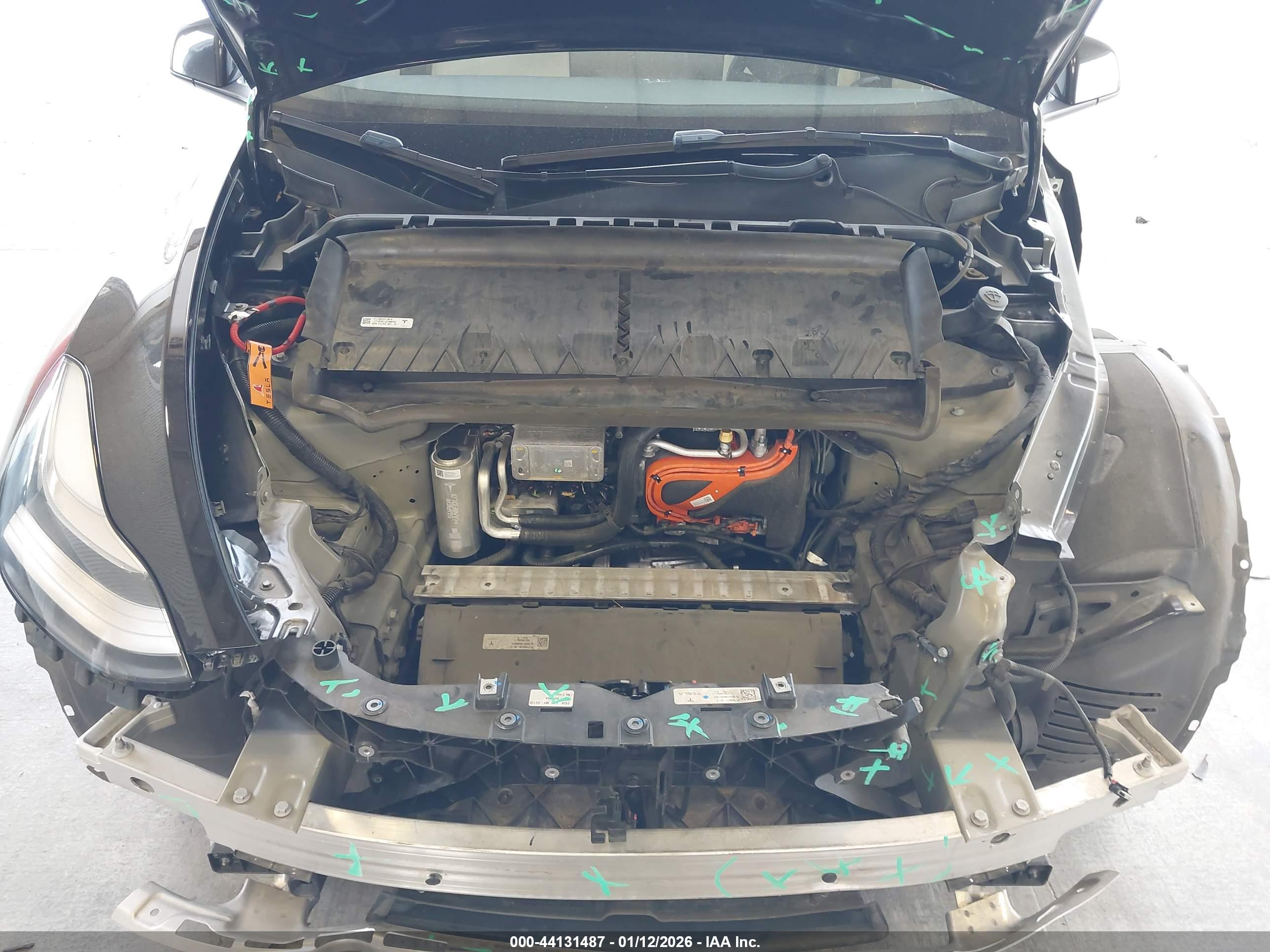 TESLA MODEL image 10