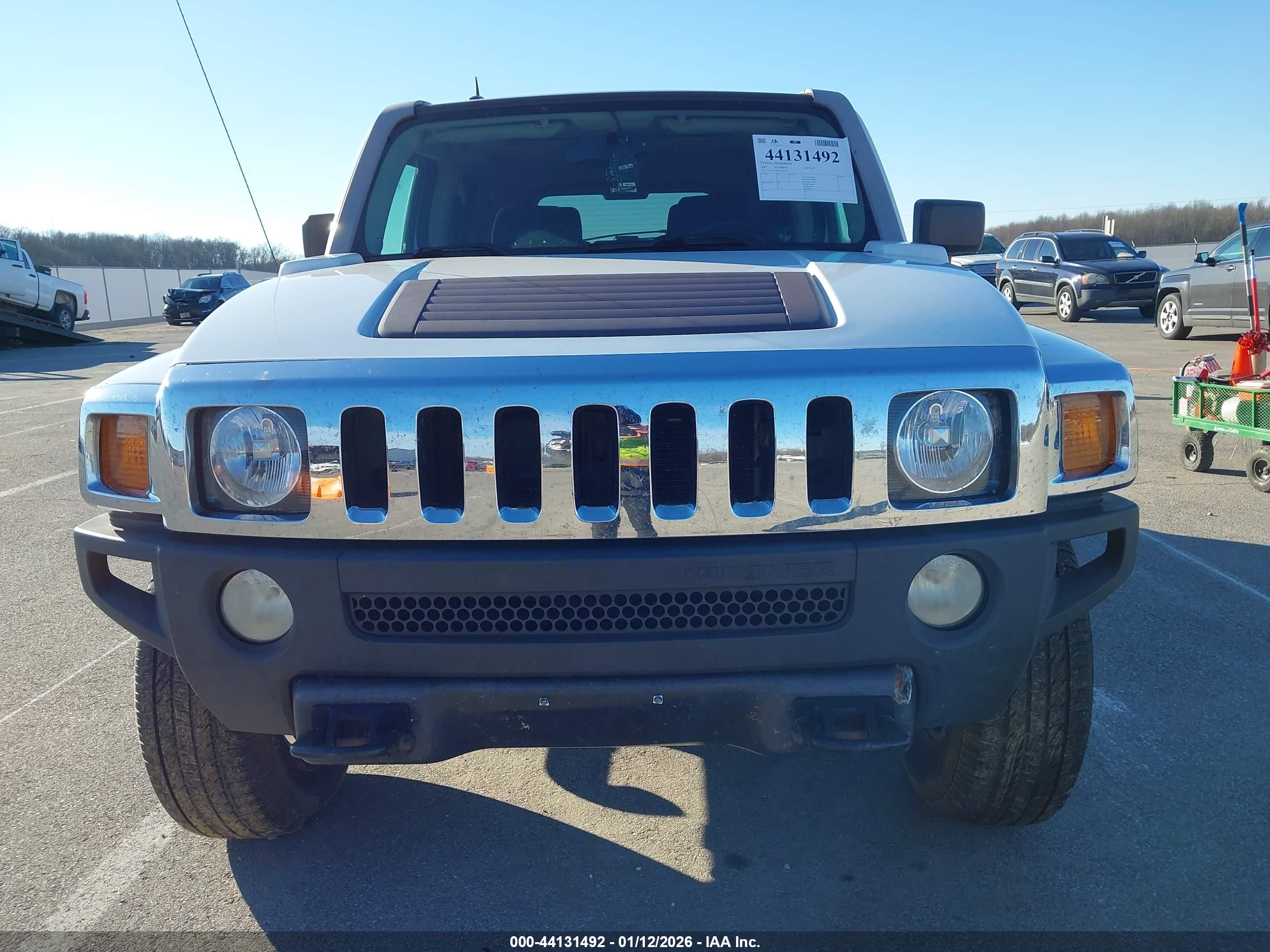 HUMMER H3 image 6
