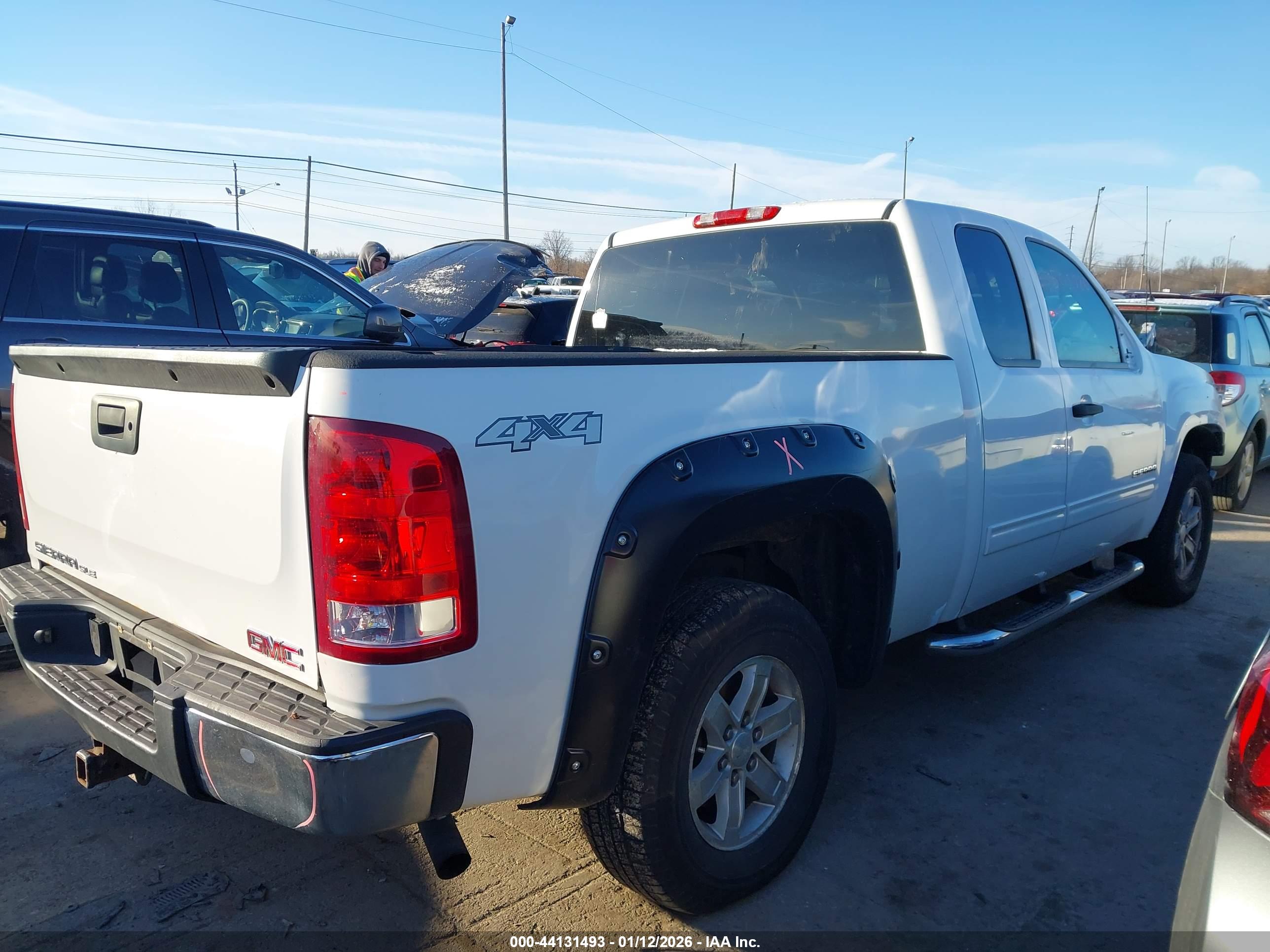 GMC SIERRA image 4
