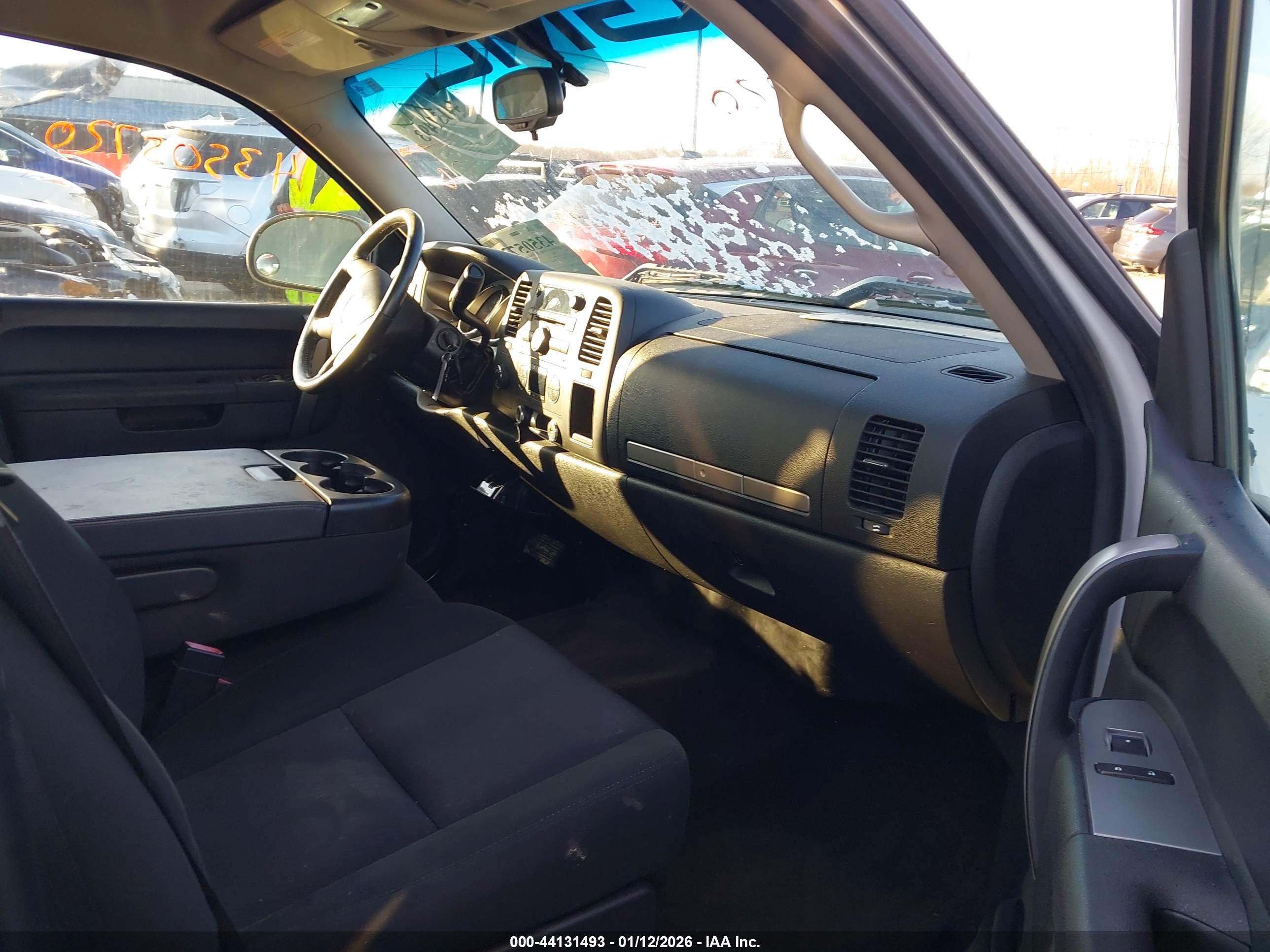 GMC SIERRA image 5