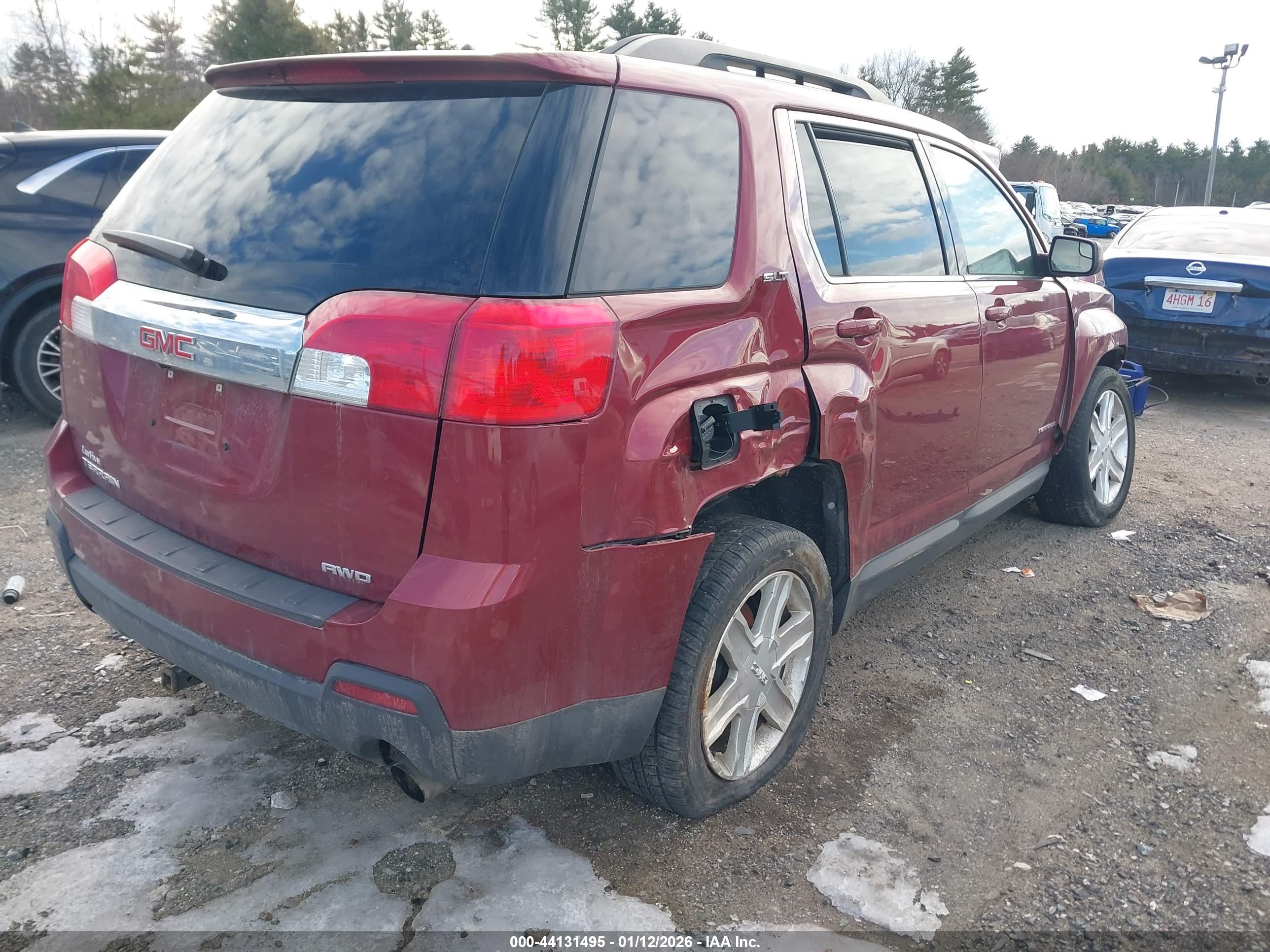 GMC TERRAIN image 4