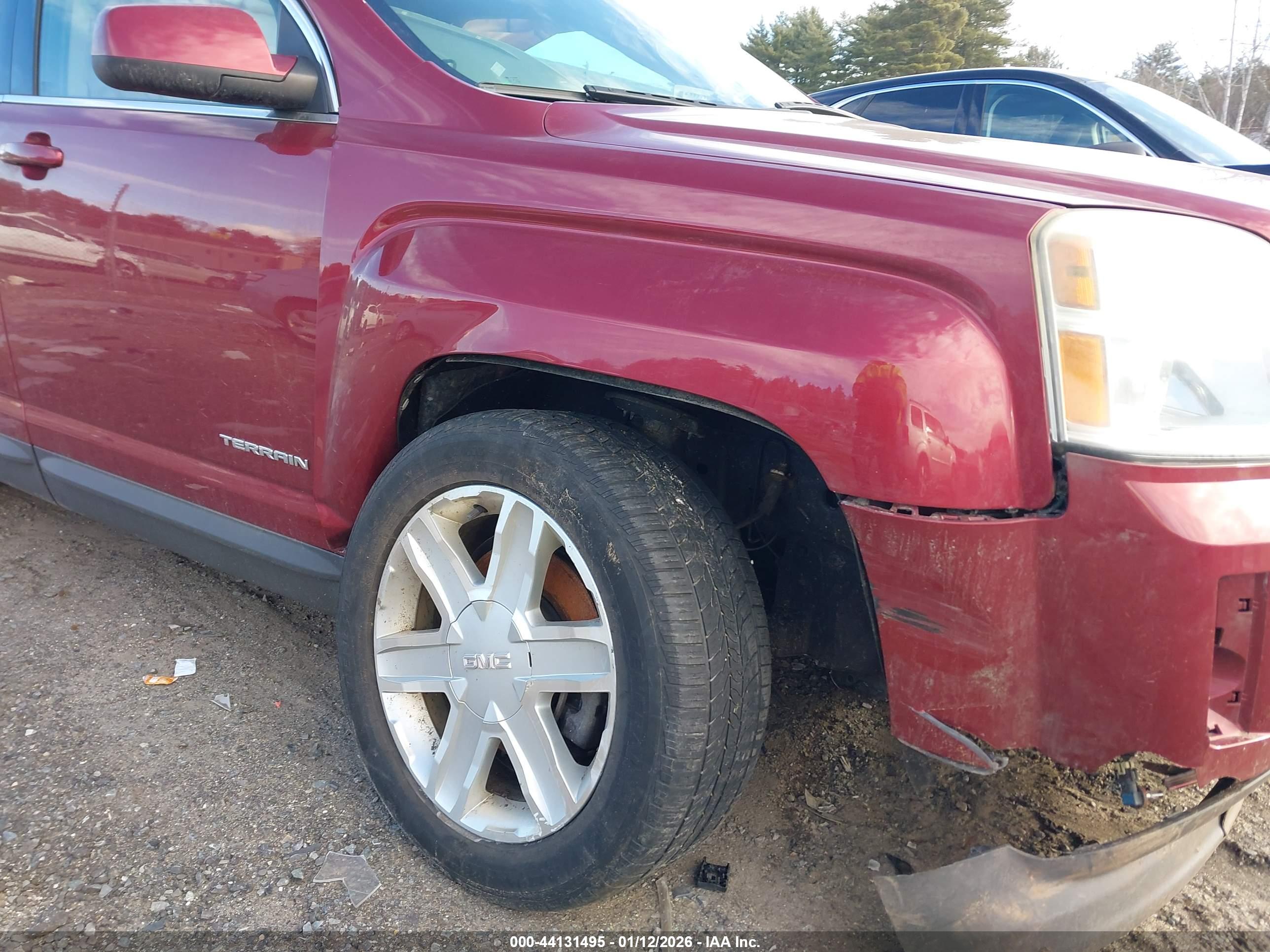 GMC TERRAIN image 6