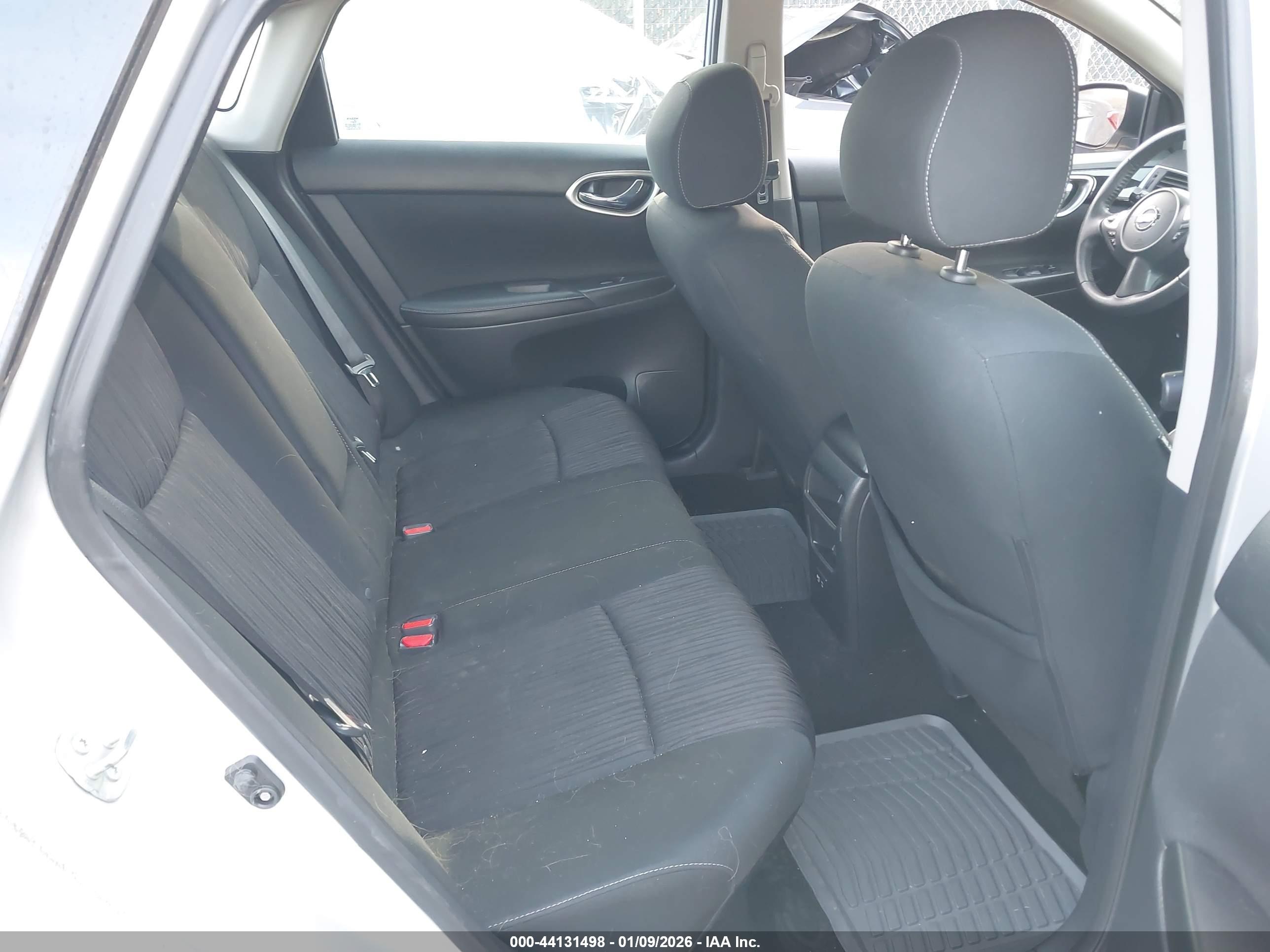 NISSAN SENTRA image 8