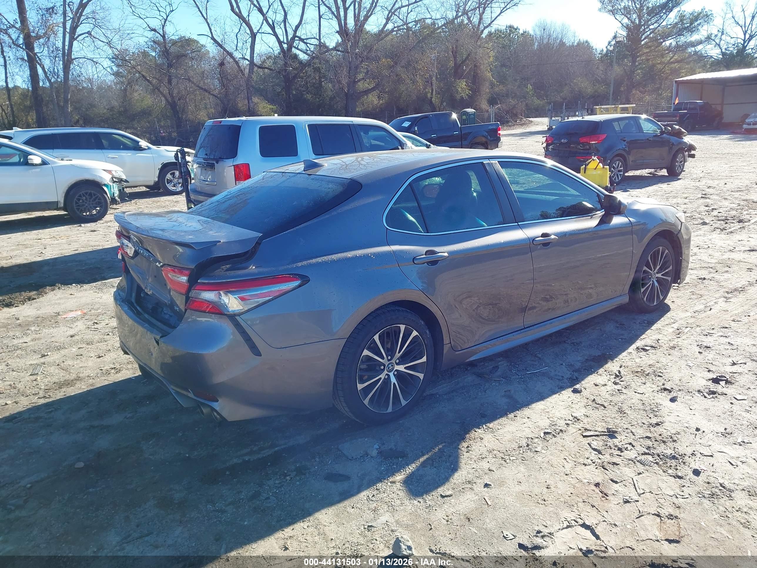 TOYOTA CAMRY image 4
