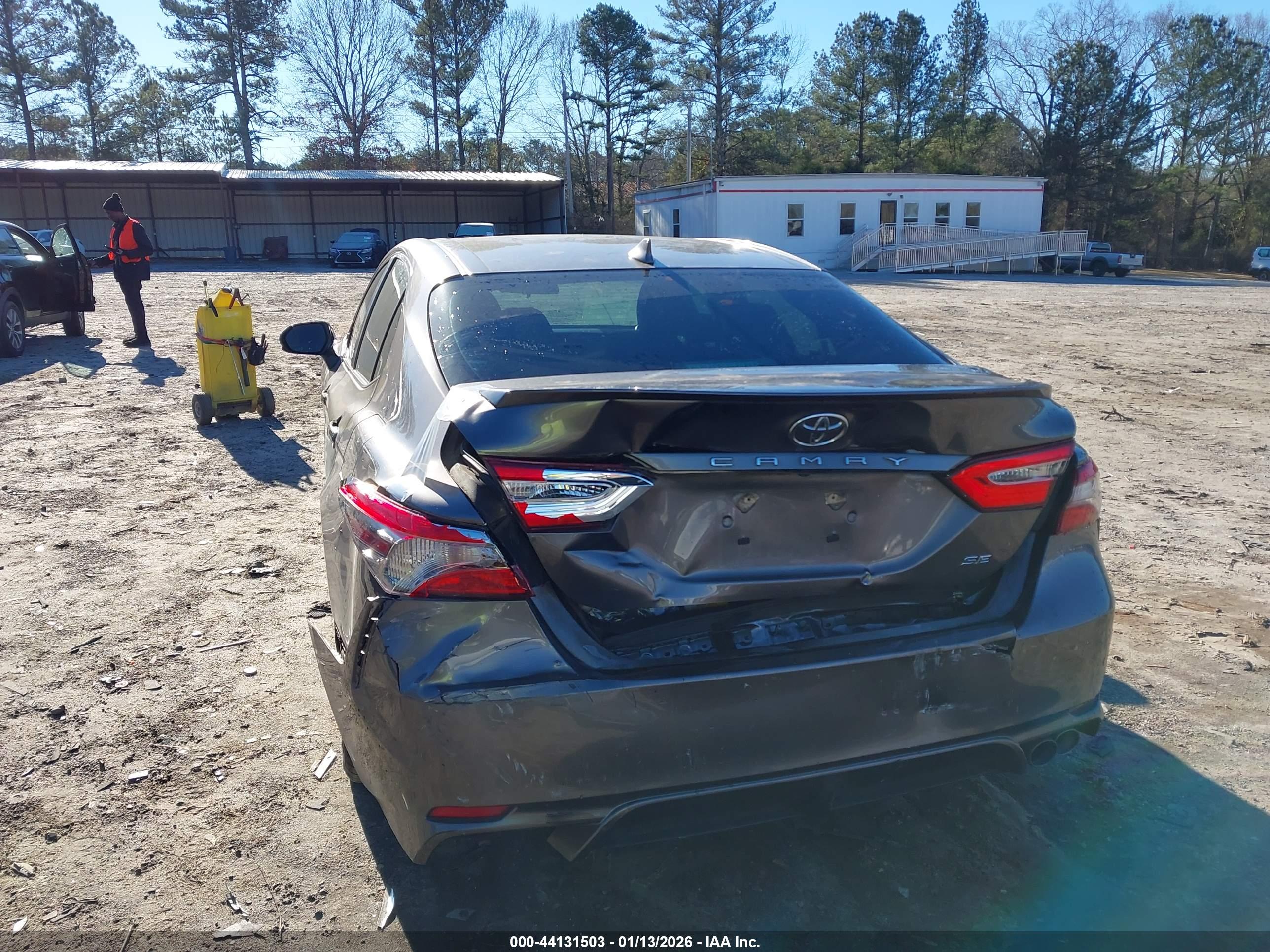 TOYOTA CAMRY image 6