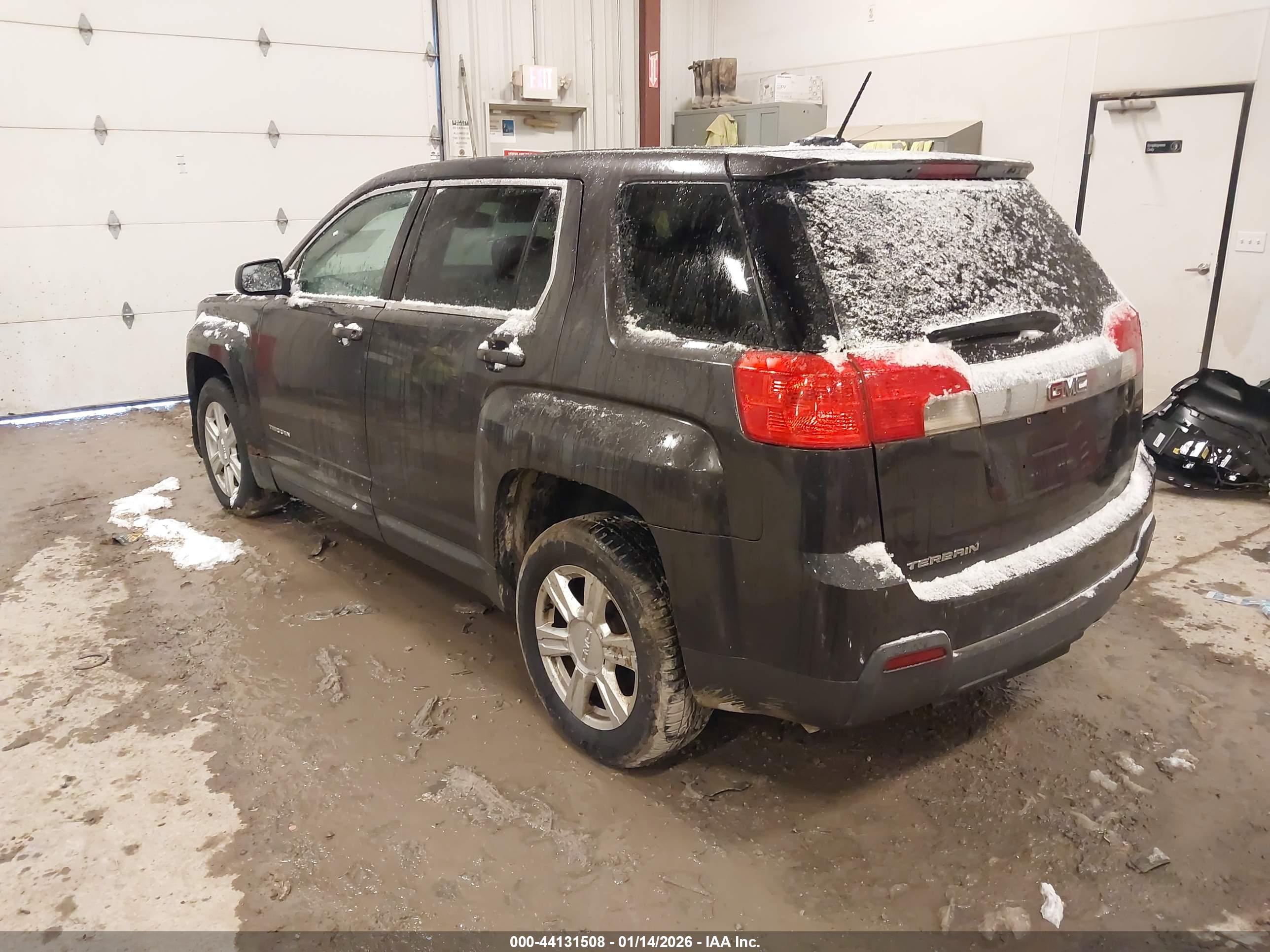 GMC TERRAIN image 3