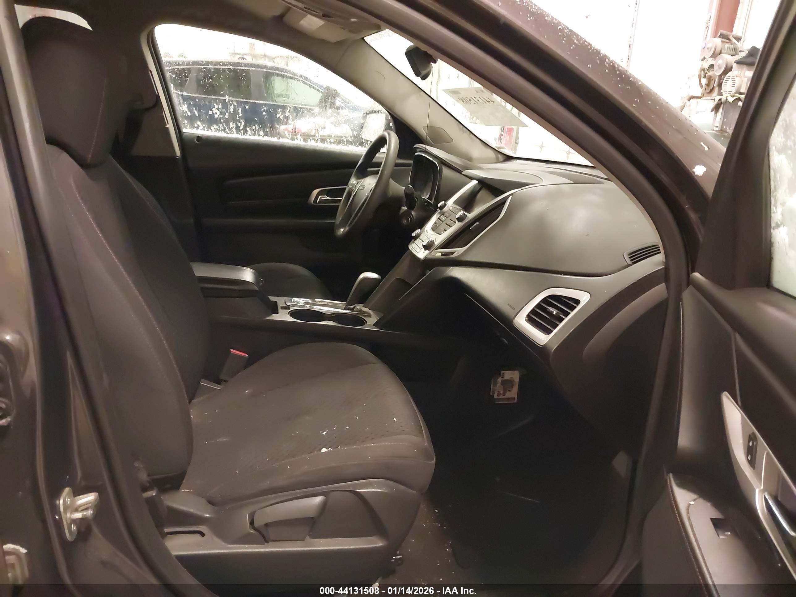 GMC TERRAIN image 5