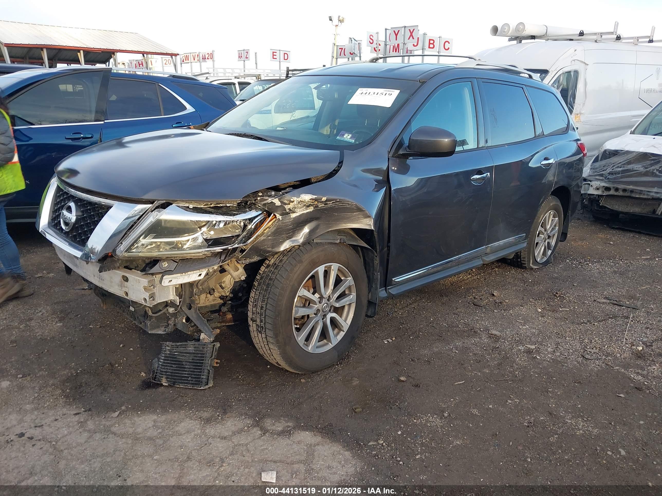 NISSAN PATHFINDER image 2