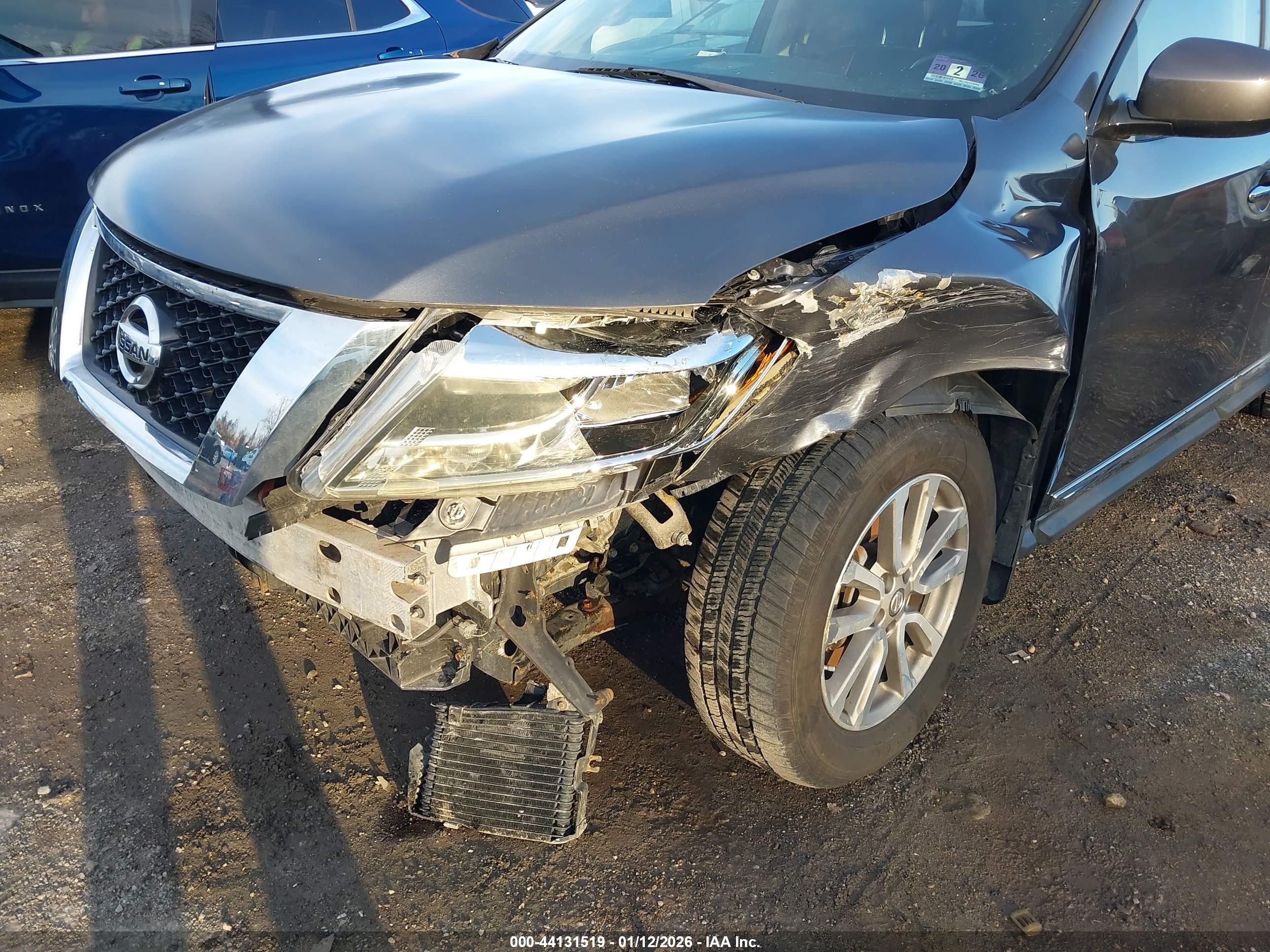NISSAN PATHFINDER image 6