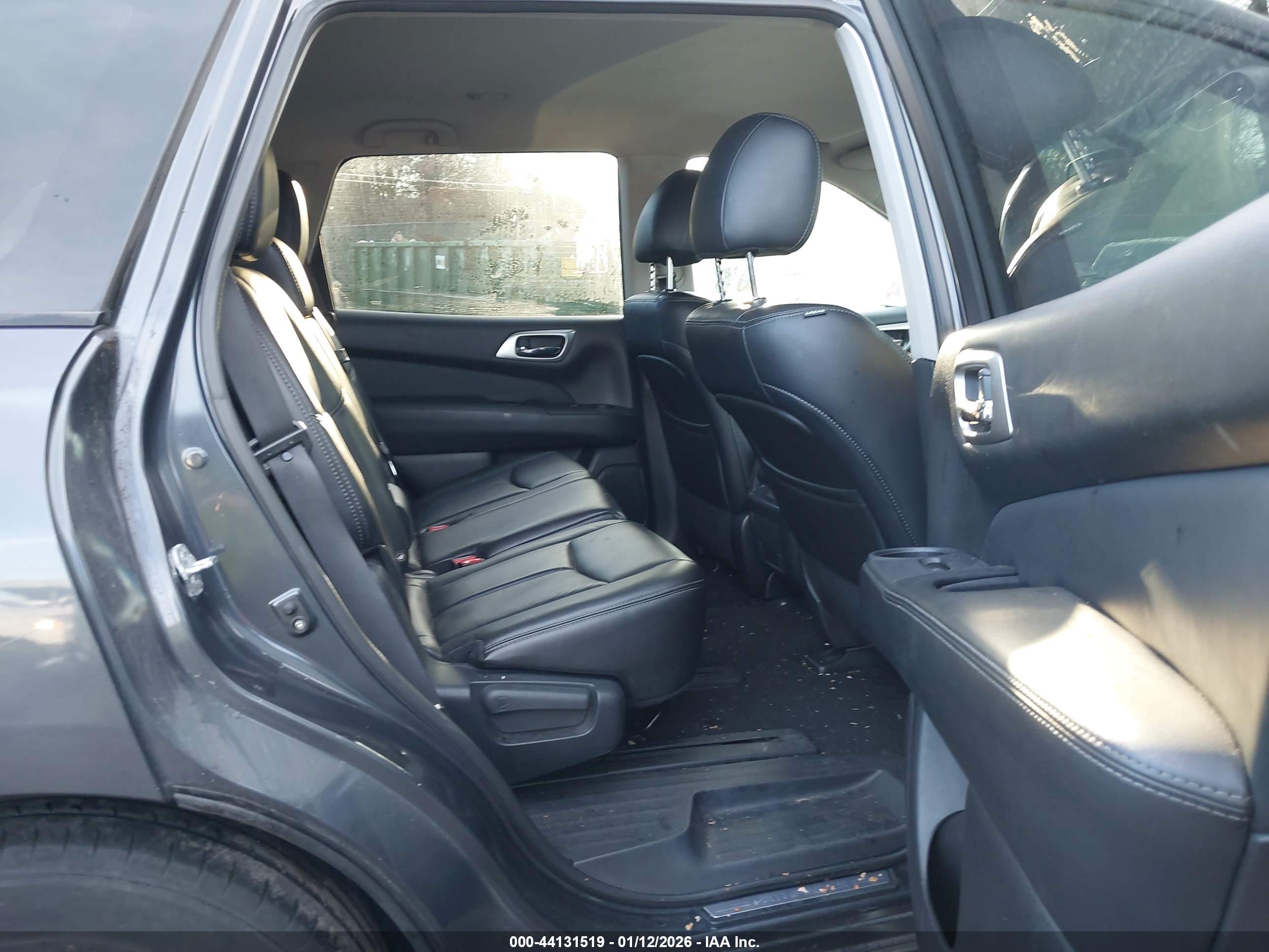 NISSAN PATHFINDER image 8