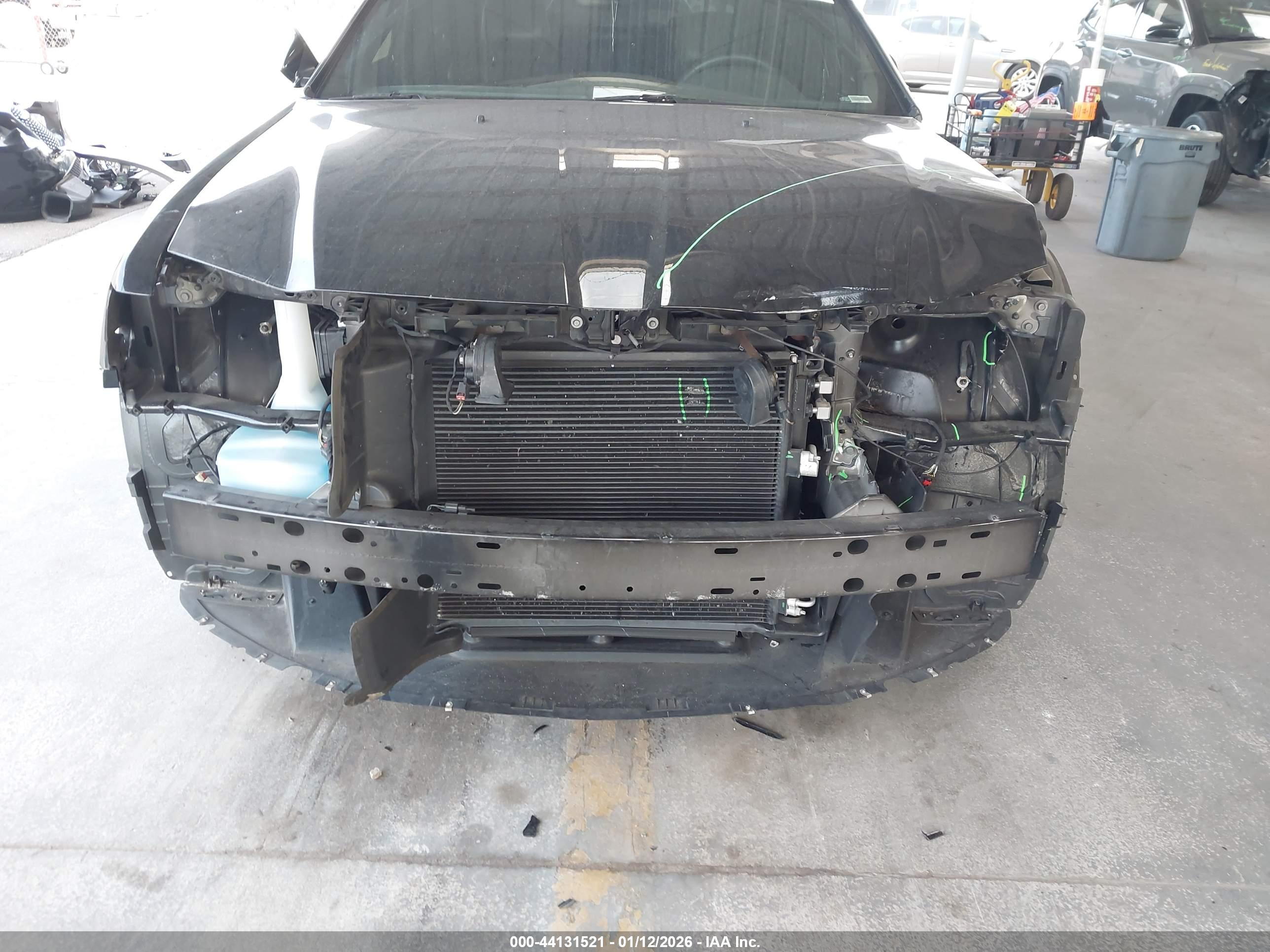 CHRYSLER 300 image 6