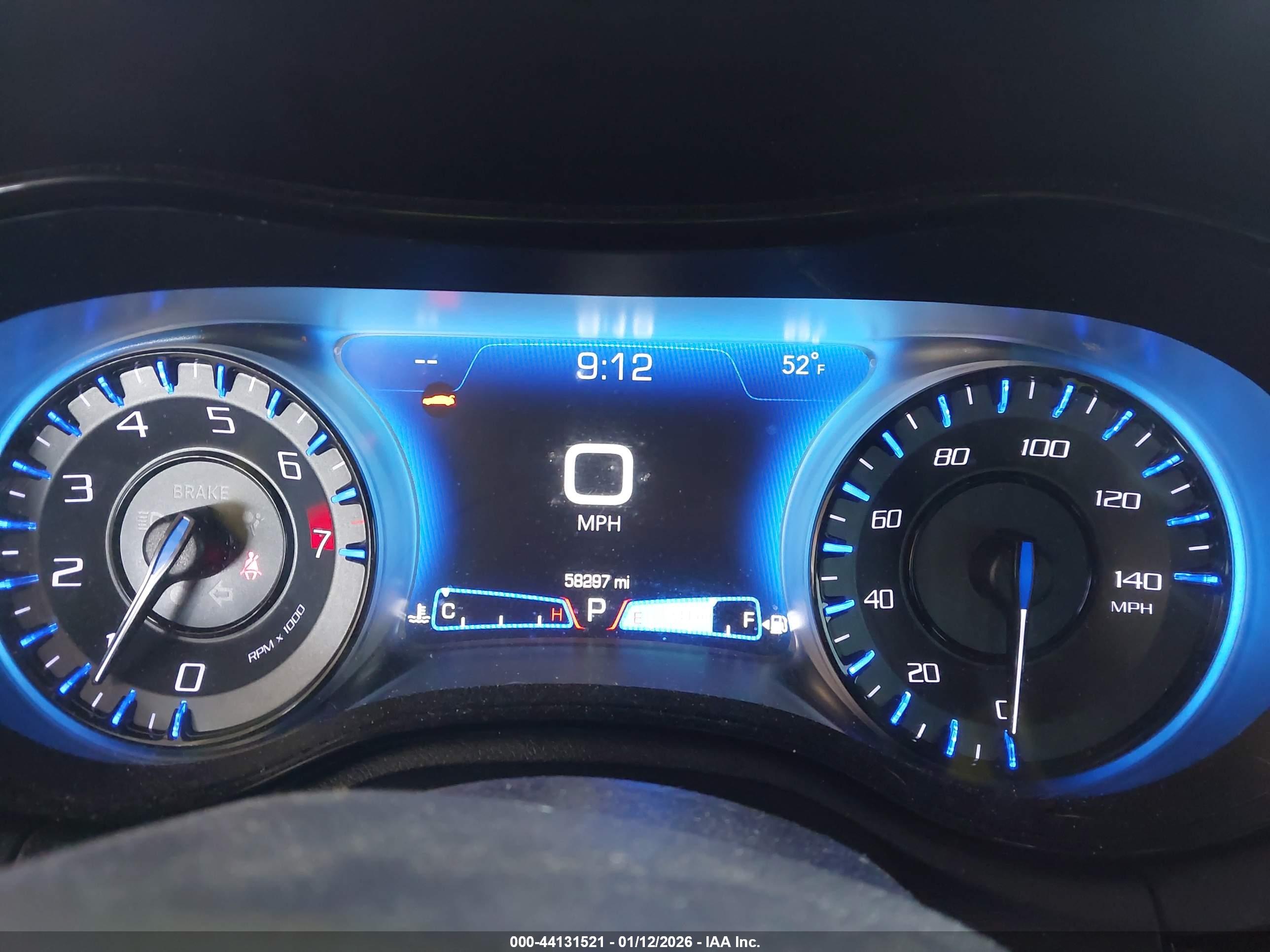 CHRYSLER 300 image 7
