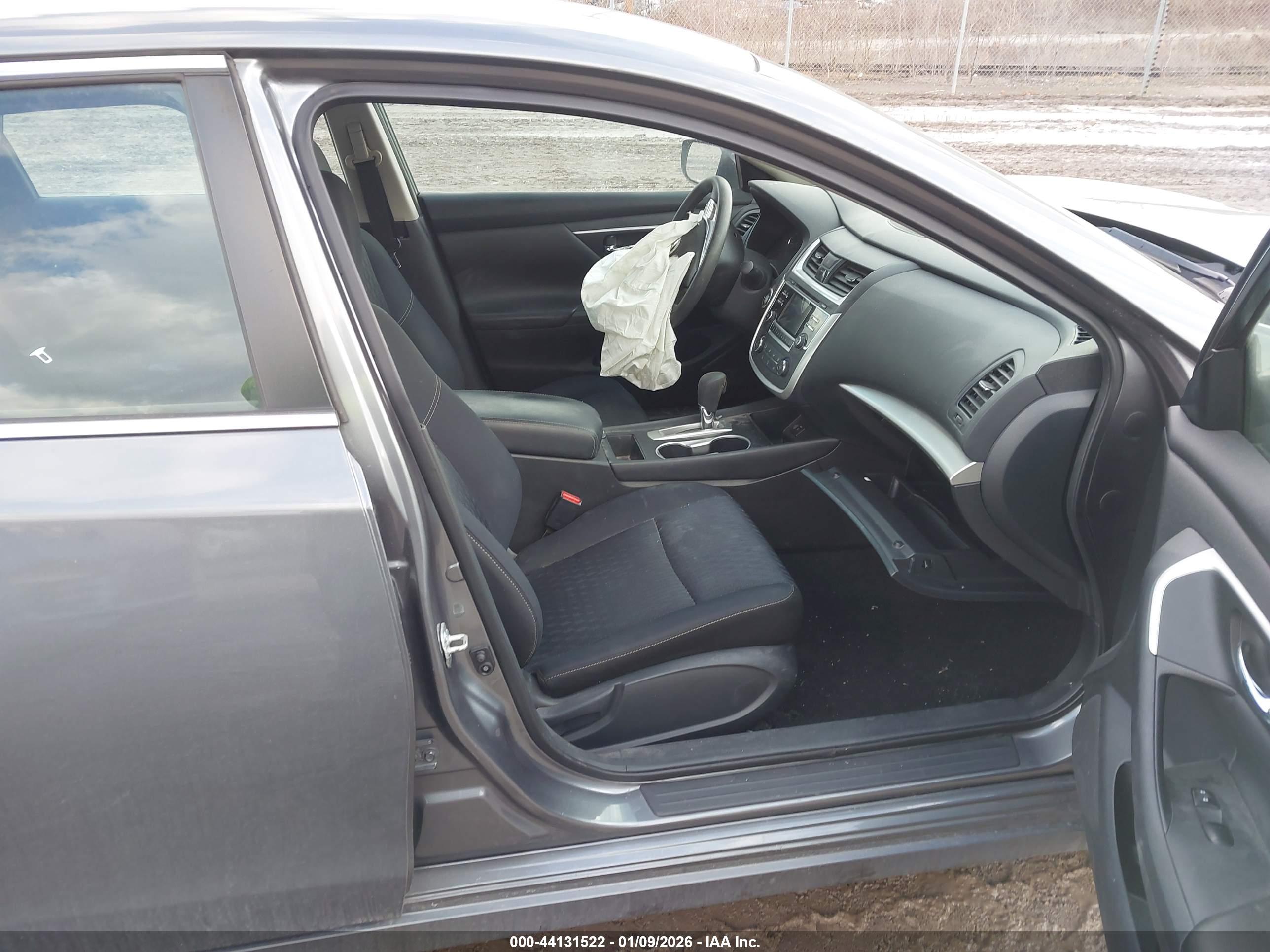 NISSAN ALTIMA image 5