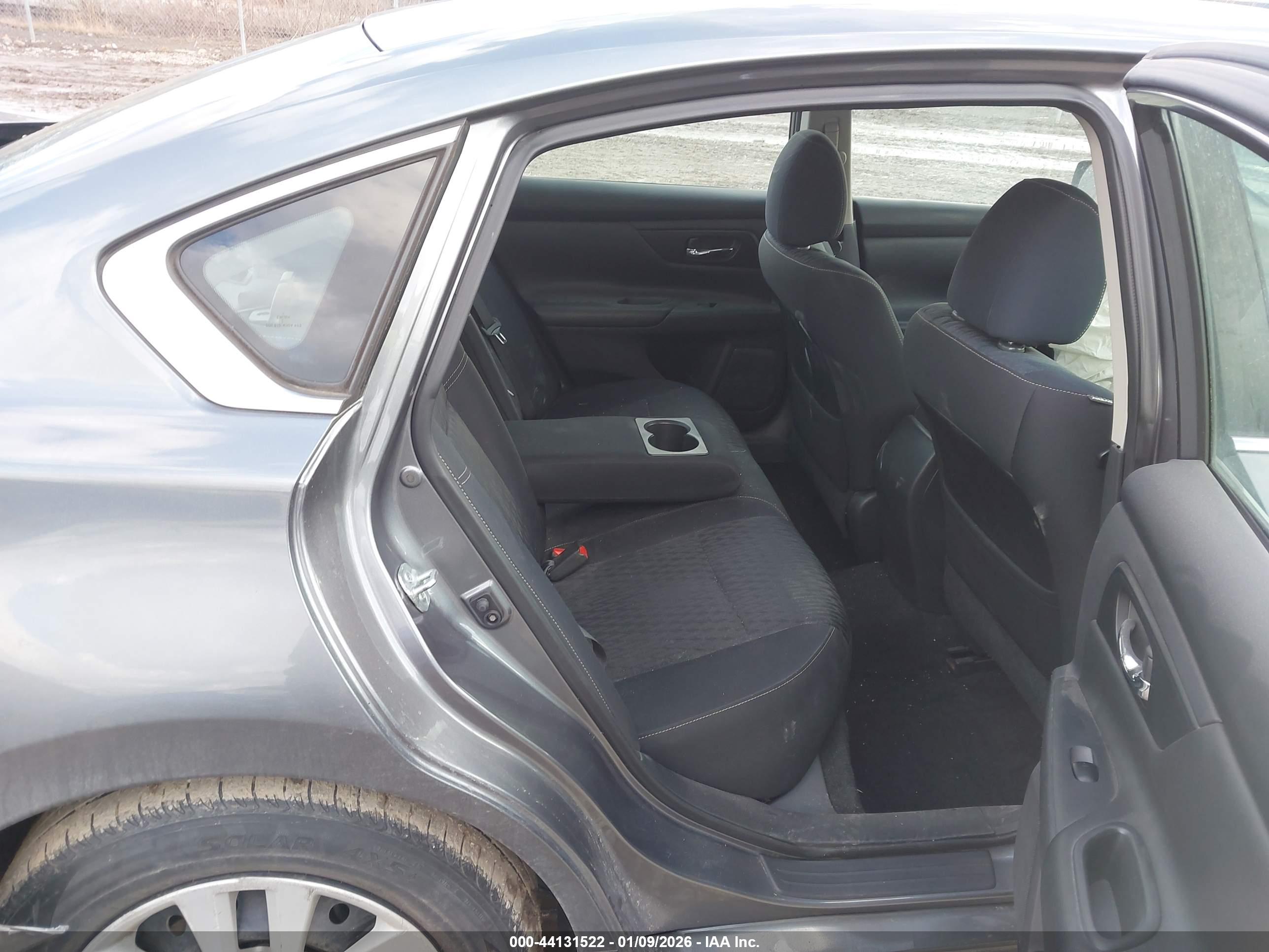 NISSAN ALTIMA image 8