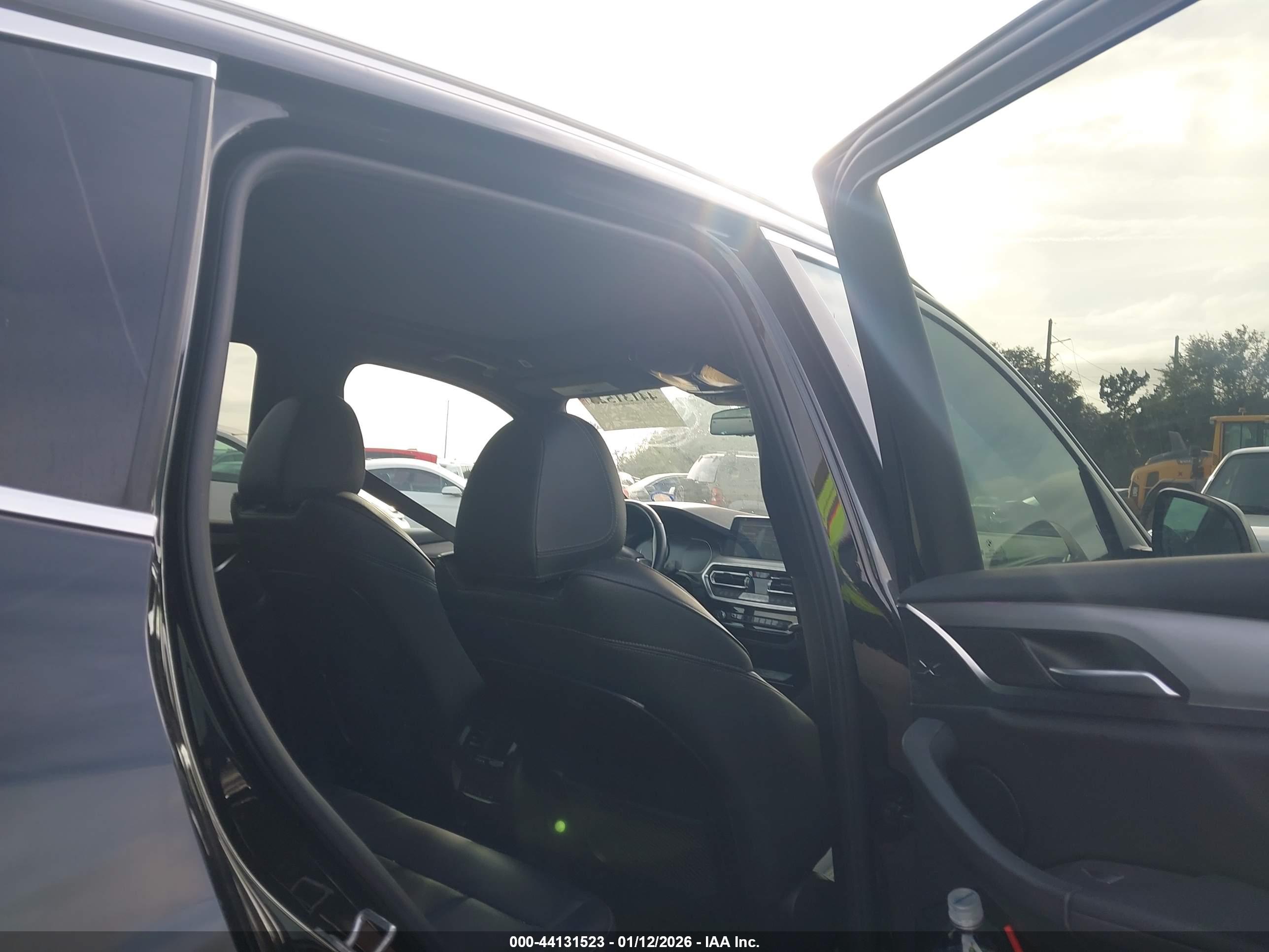 BMW X3 image 8