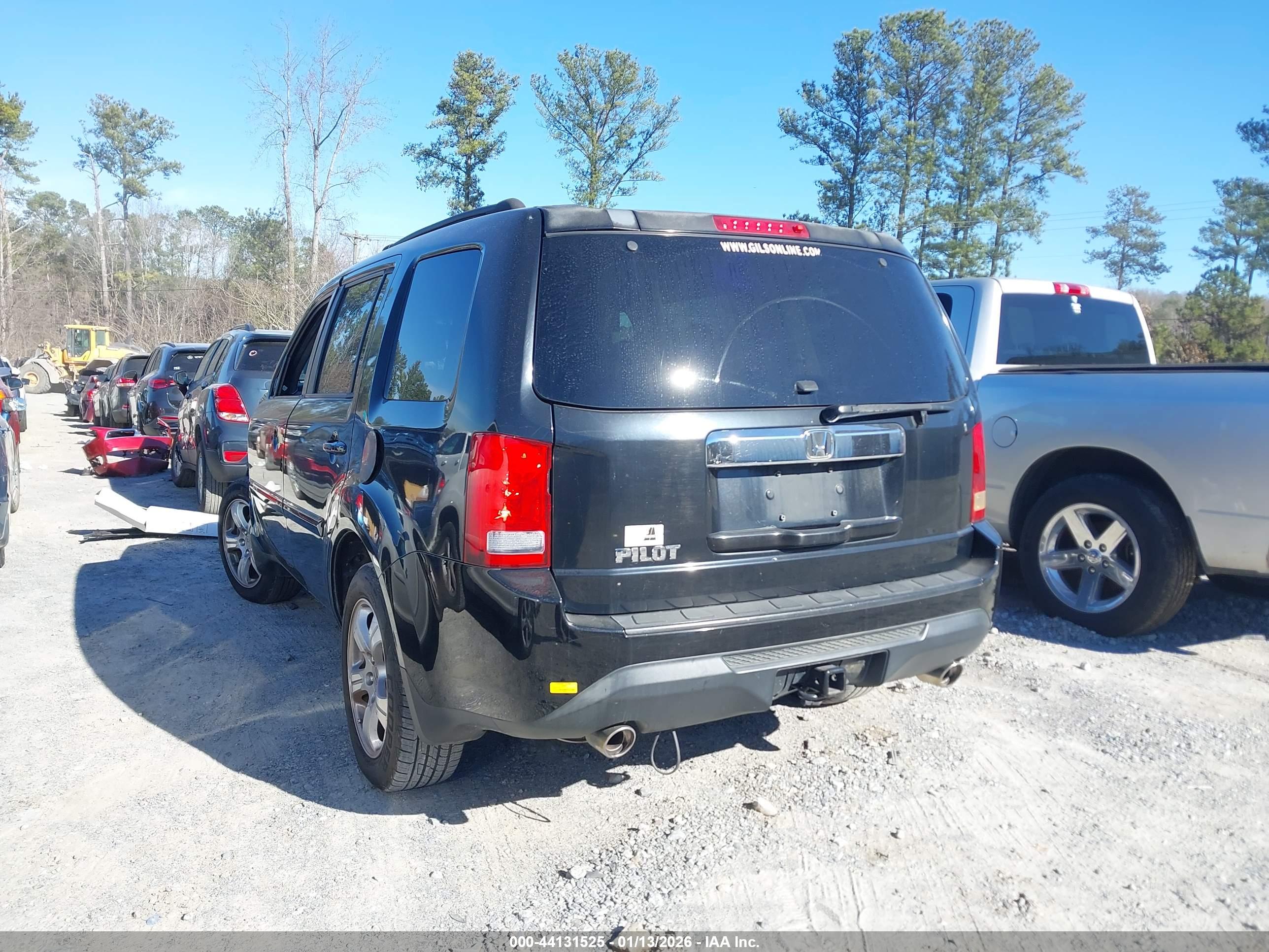 HONDA PILOT image 3