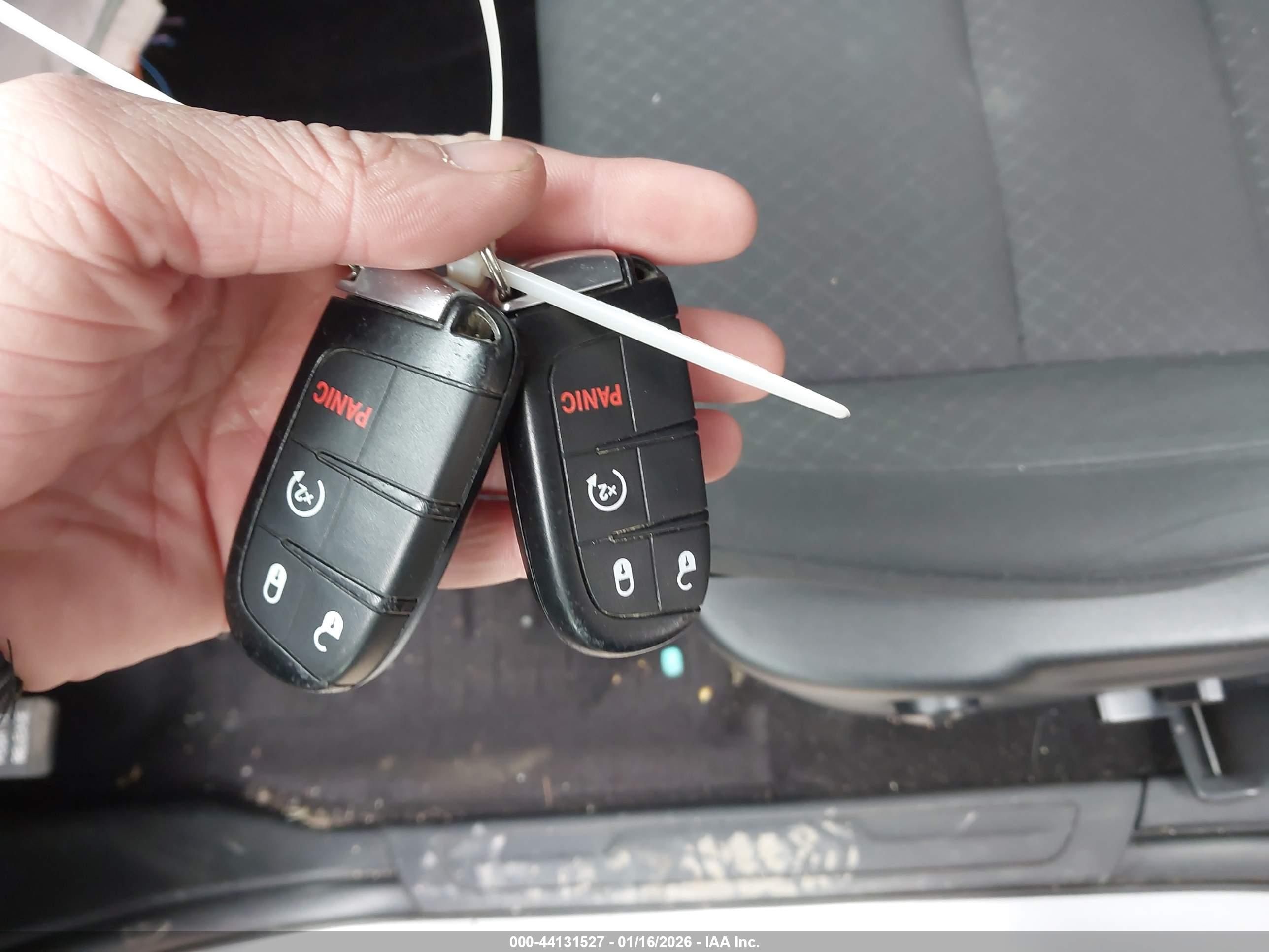 JEEP GRAND image 11