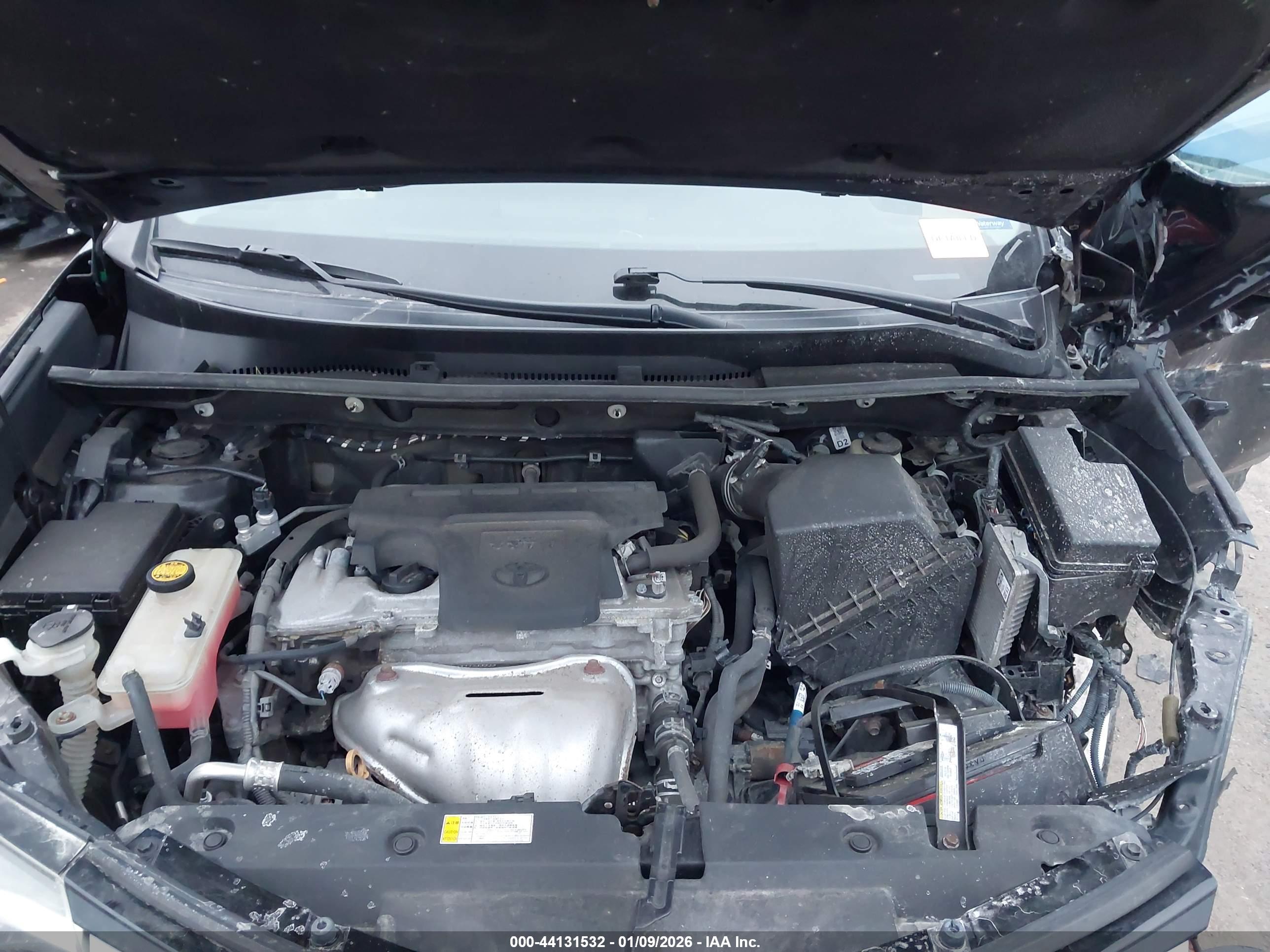 TOYOTA RAV4 image 10