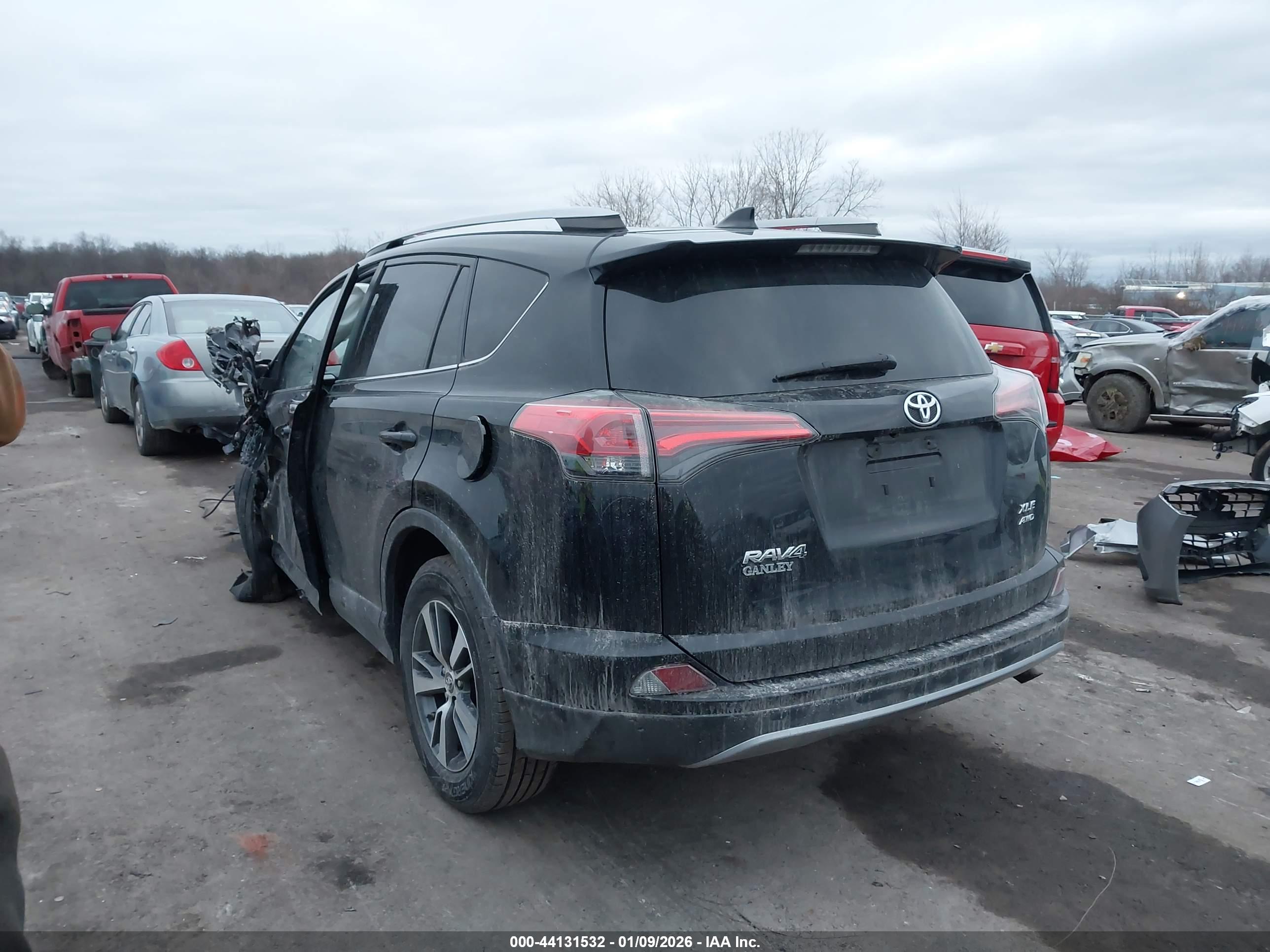 TOYOTA RAV4 image 3