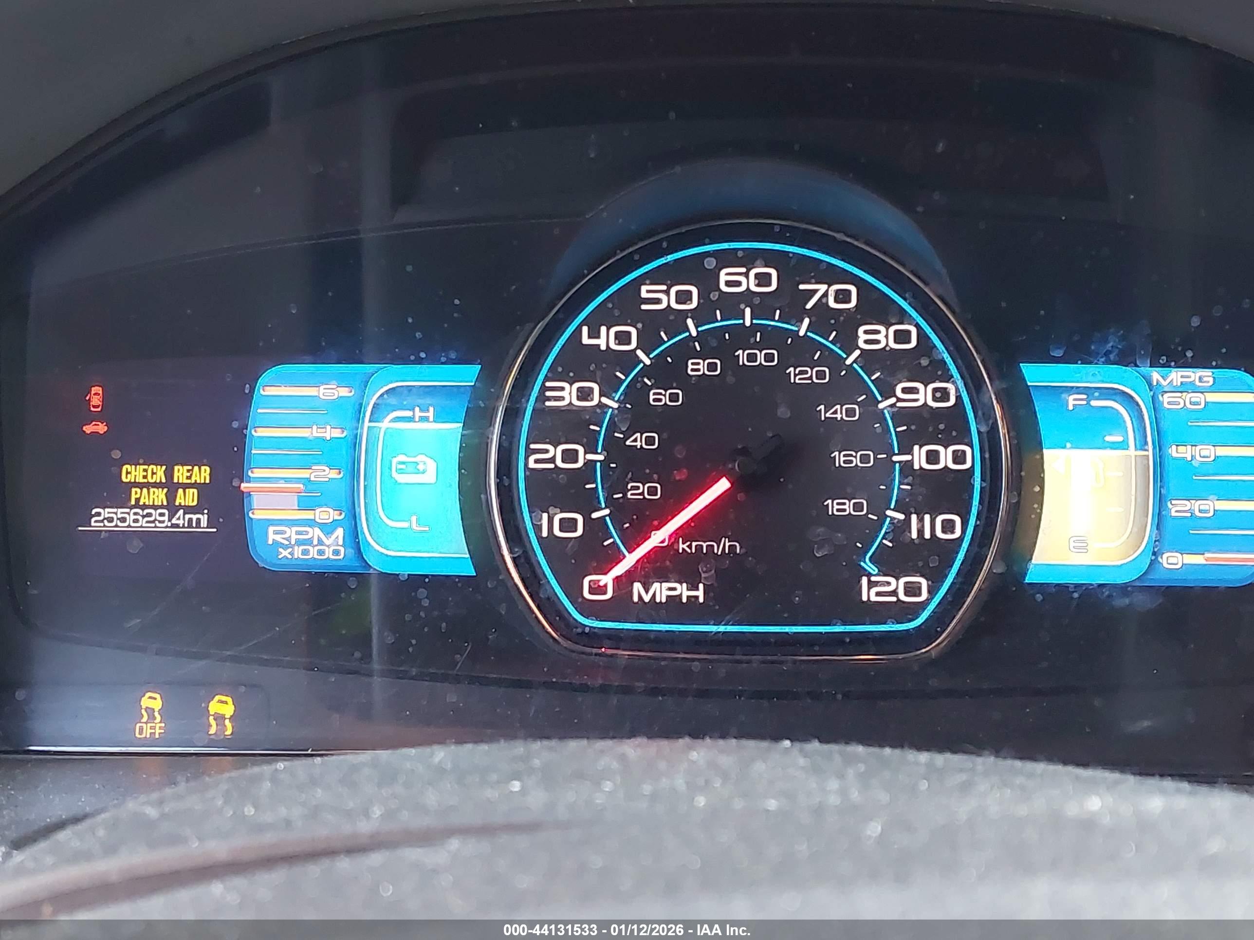 FORD FUSION image 7