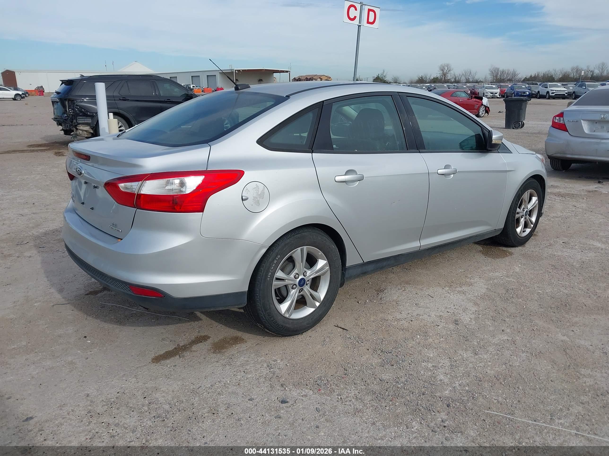 FORD FOCUS image 4