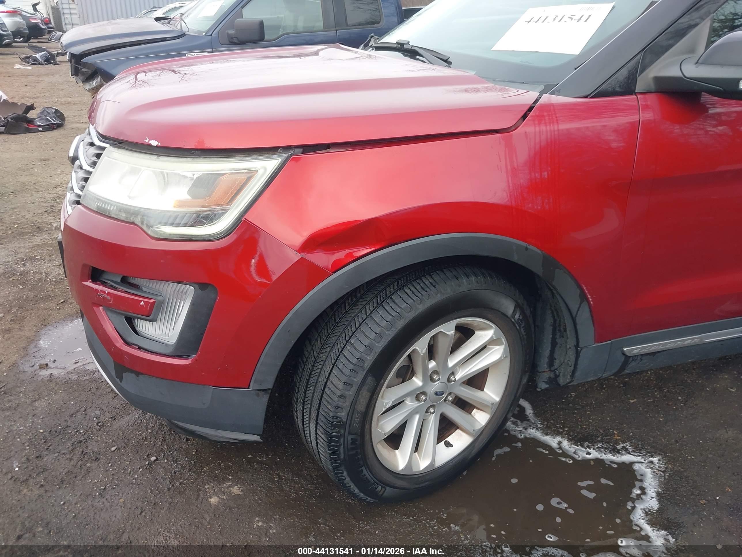 FORD EXPLORER image 6