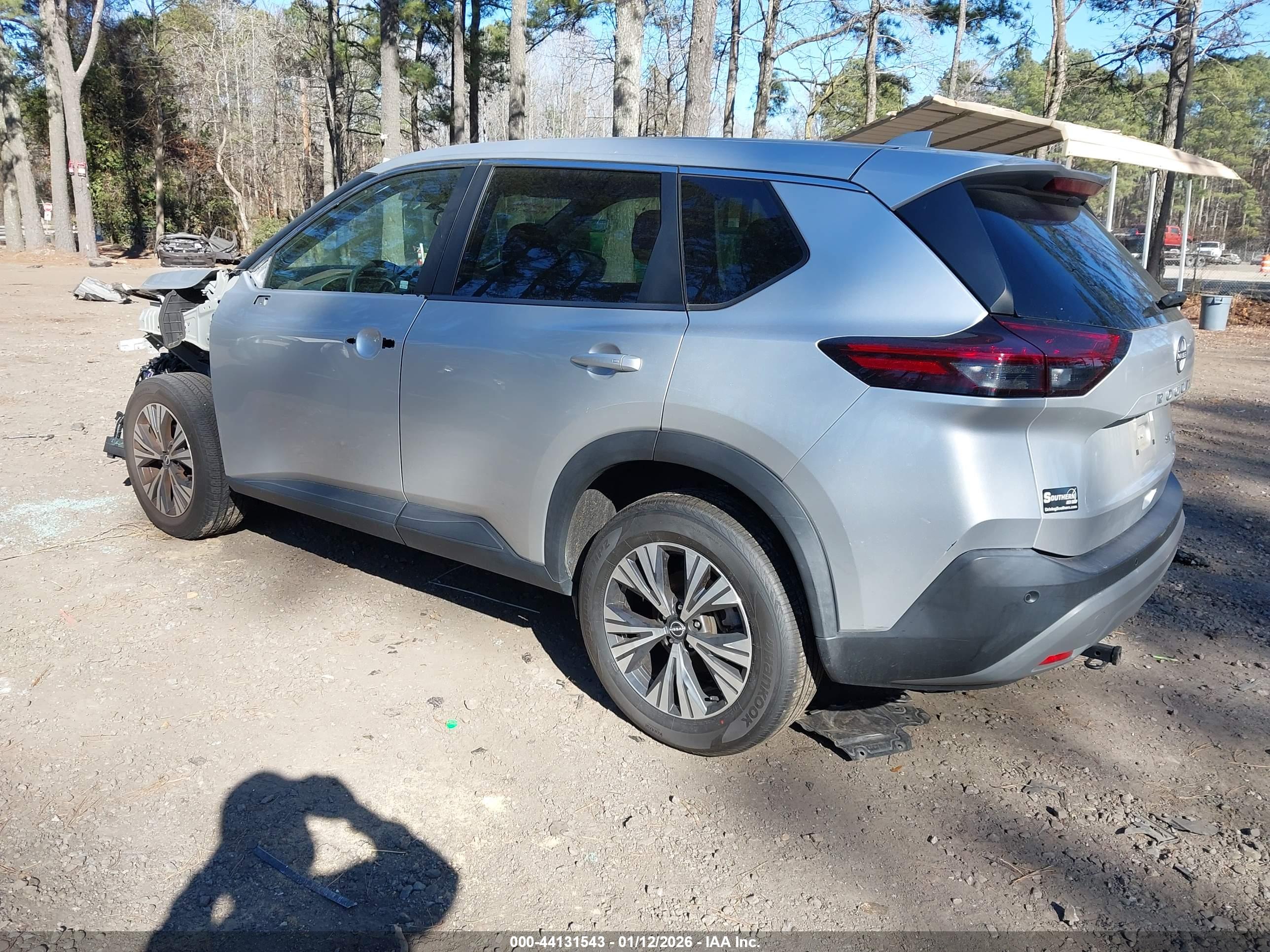 NISSAN ROGUE image 3