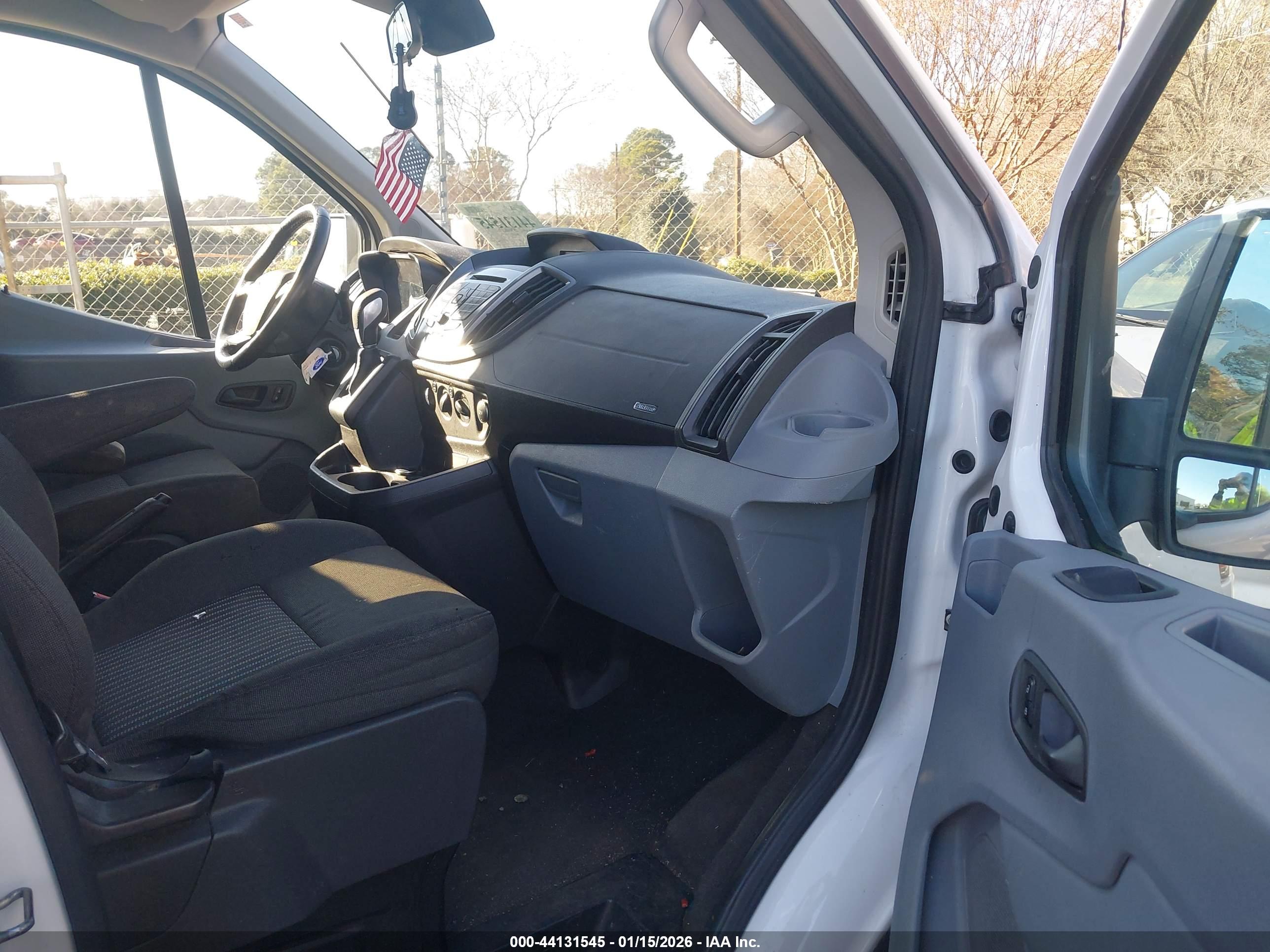 FORD TRANSIT-350 image 5