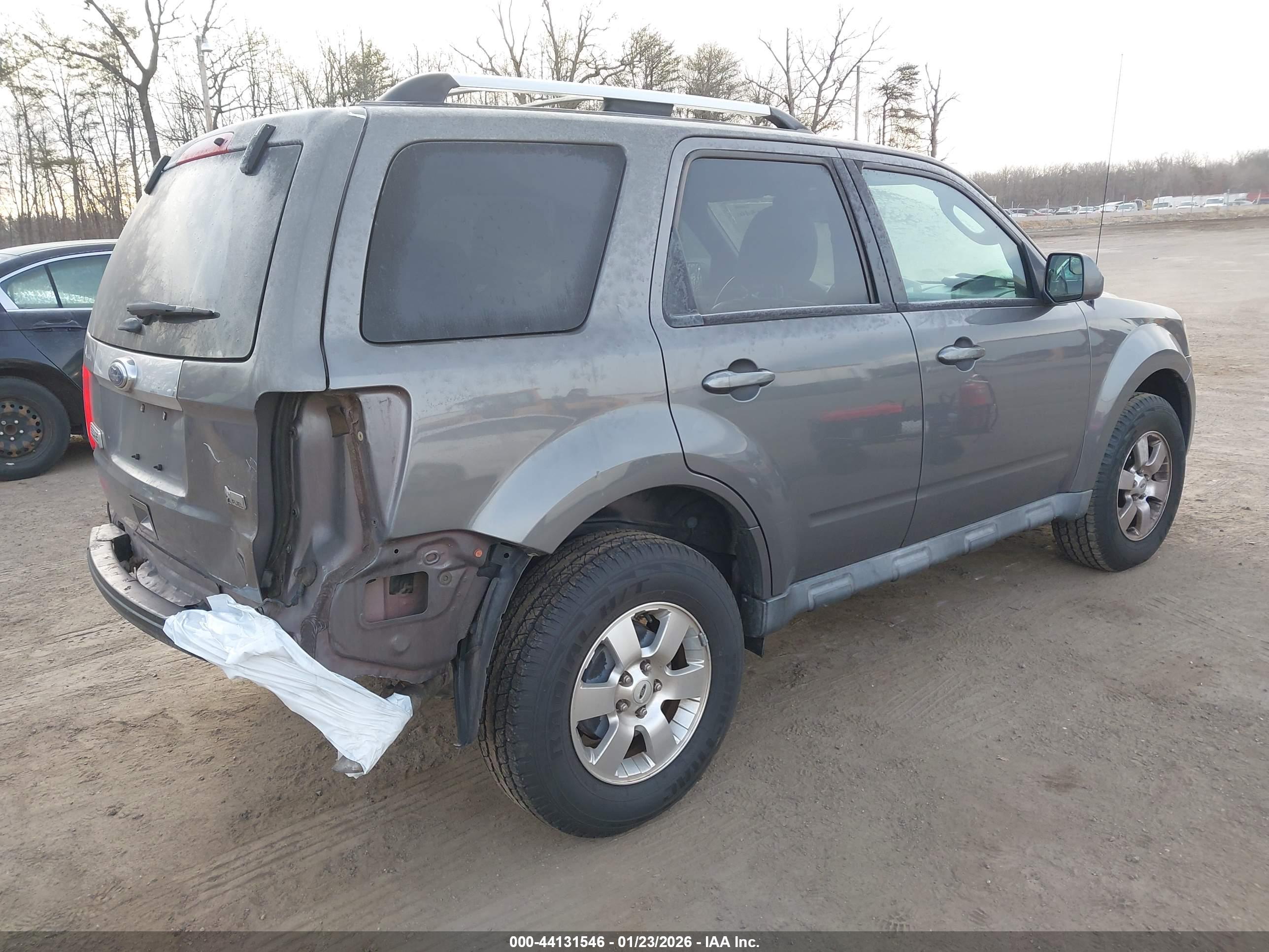 FORD ESCAPE image 4