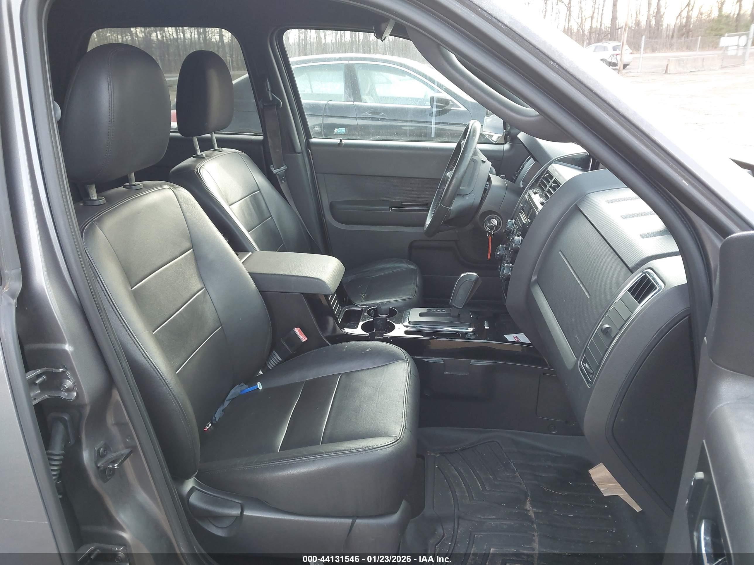 FORD ESCAPE image 5