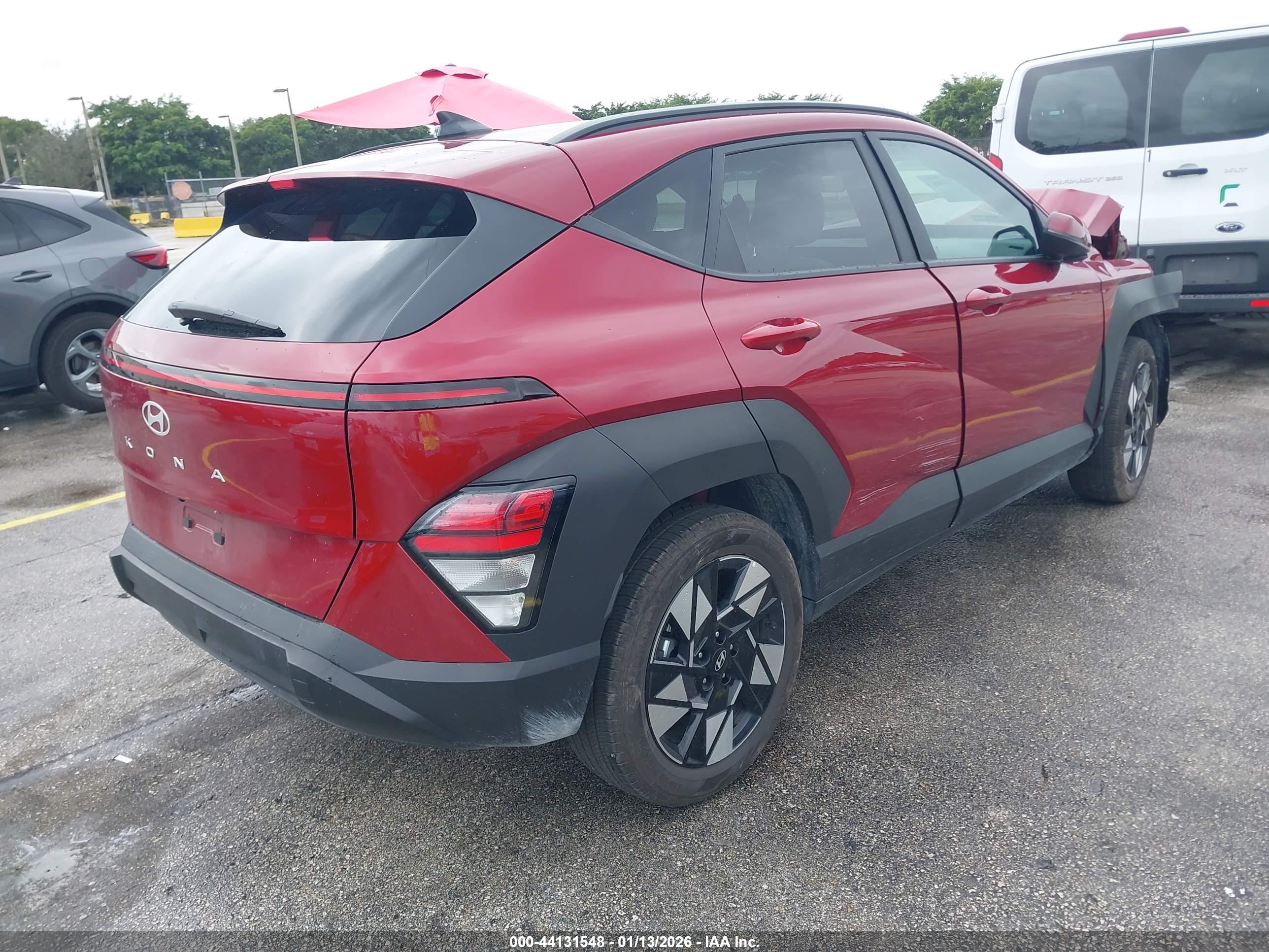 HYUNDAI KONA image 4