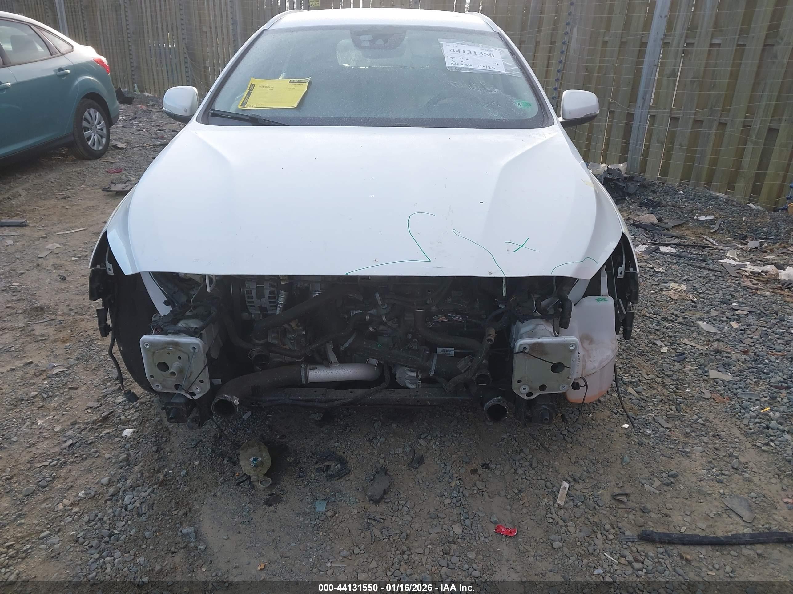 VOLVO V60 image 6