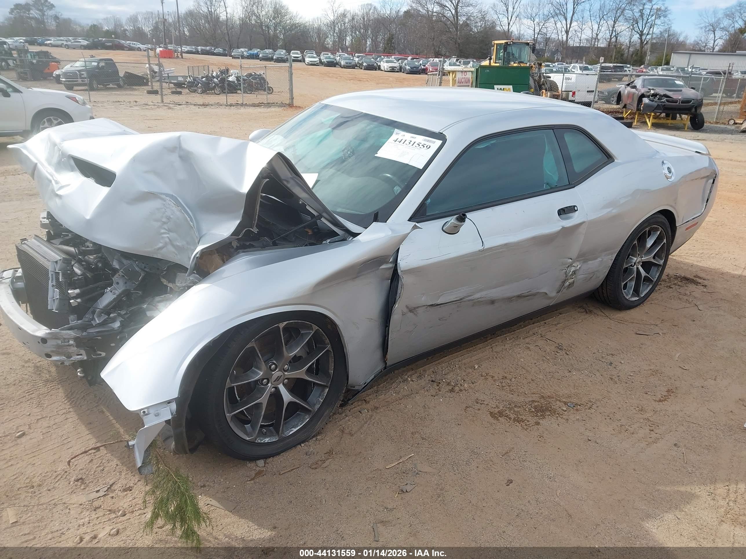 DODGE CHALLENGER image 2