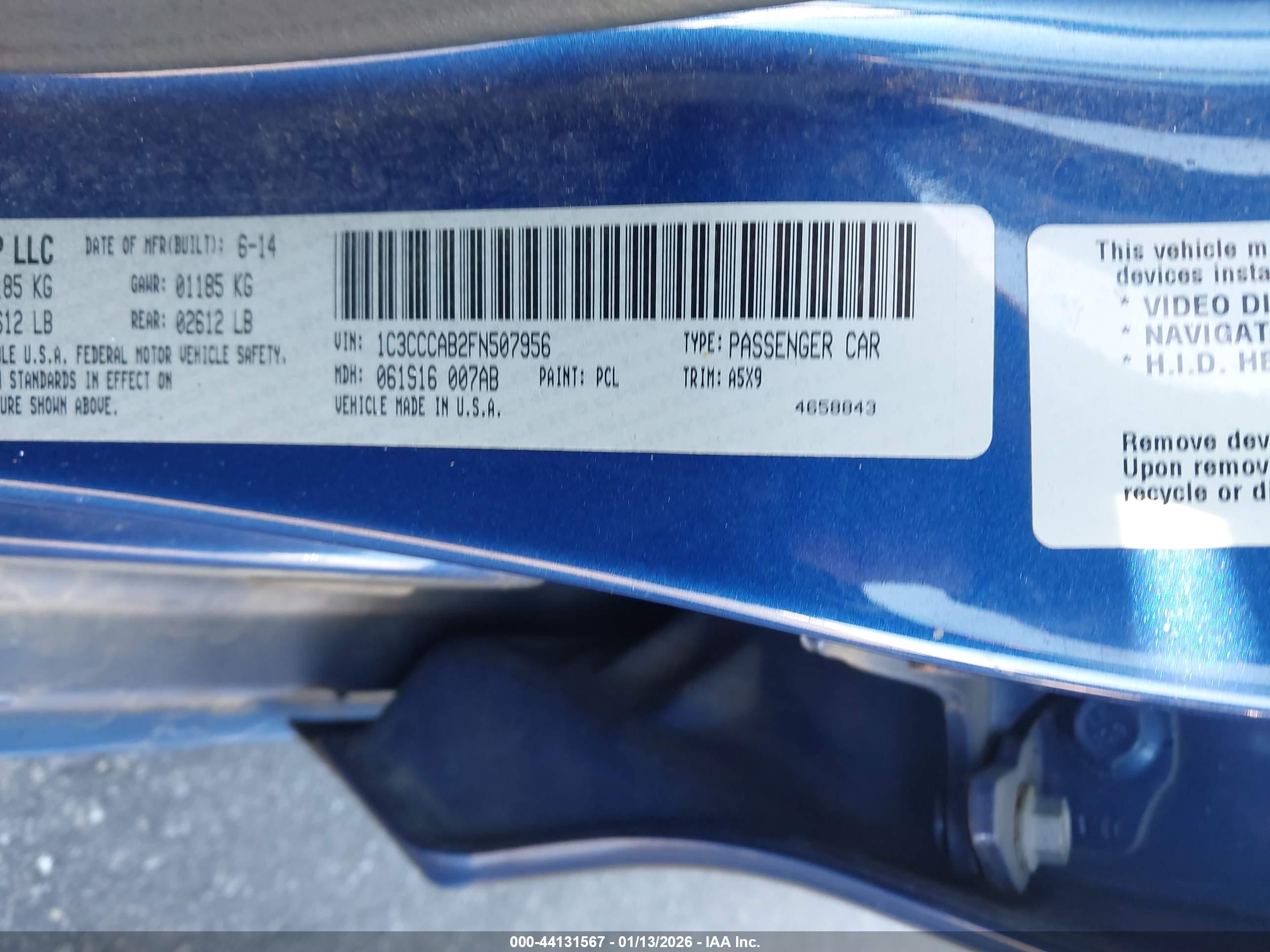 CHRYSLER 200 image 9