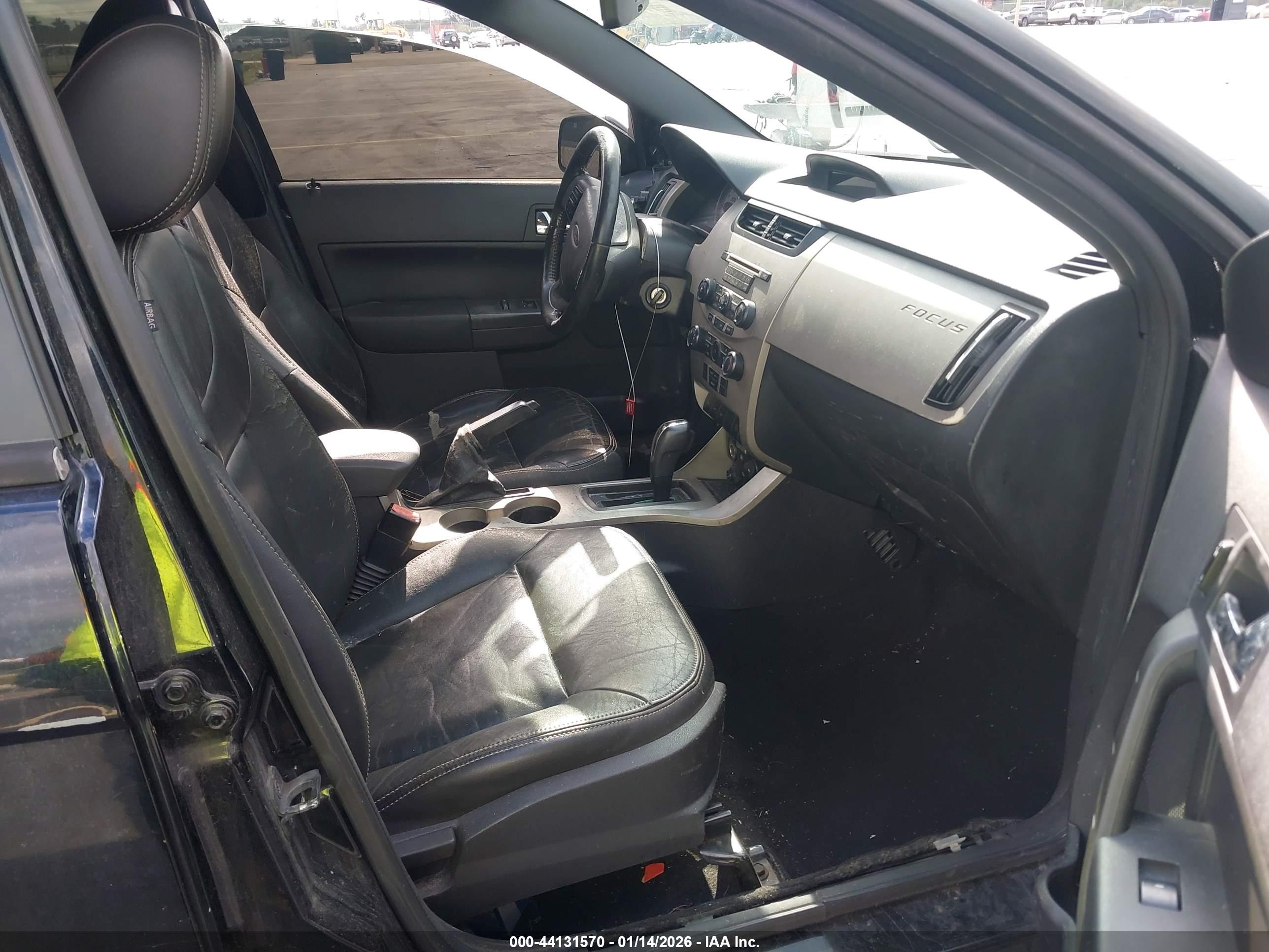 FORD FOCUS image 5