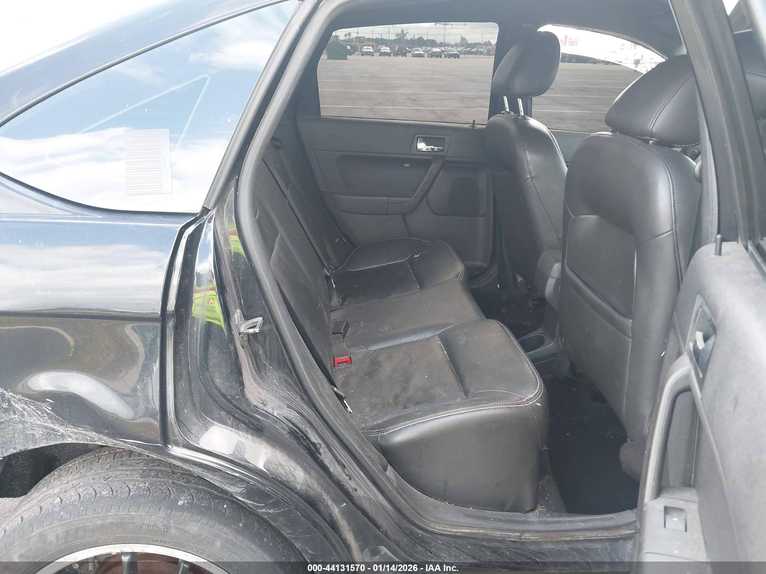 FORD FOCUS image 8