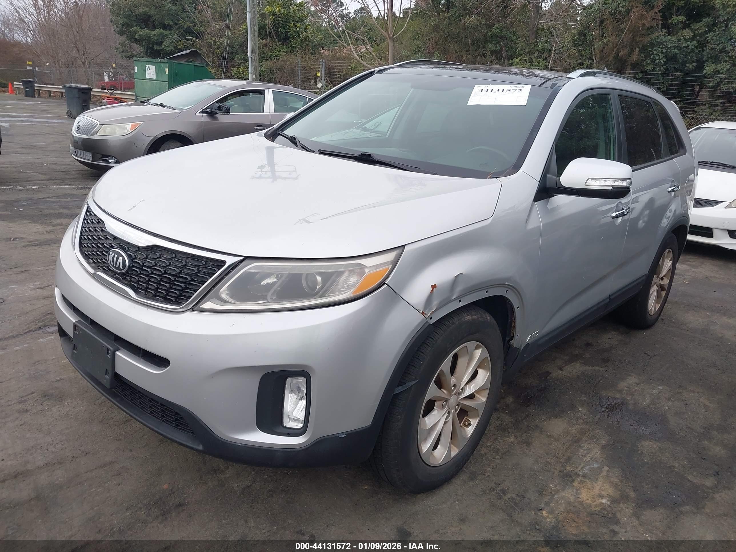 KIA SORENTO image 2