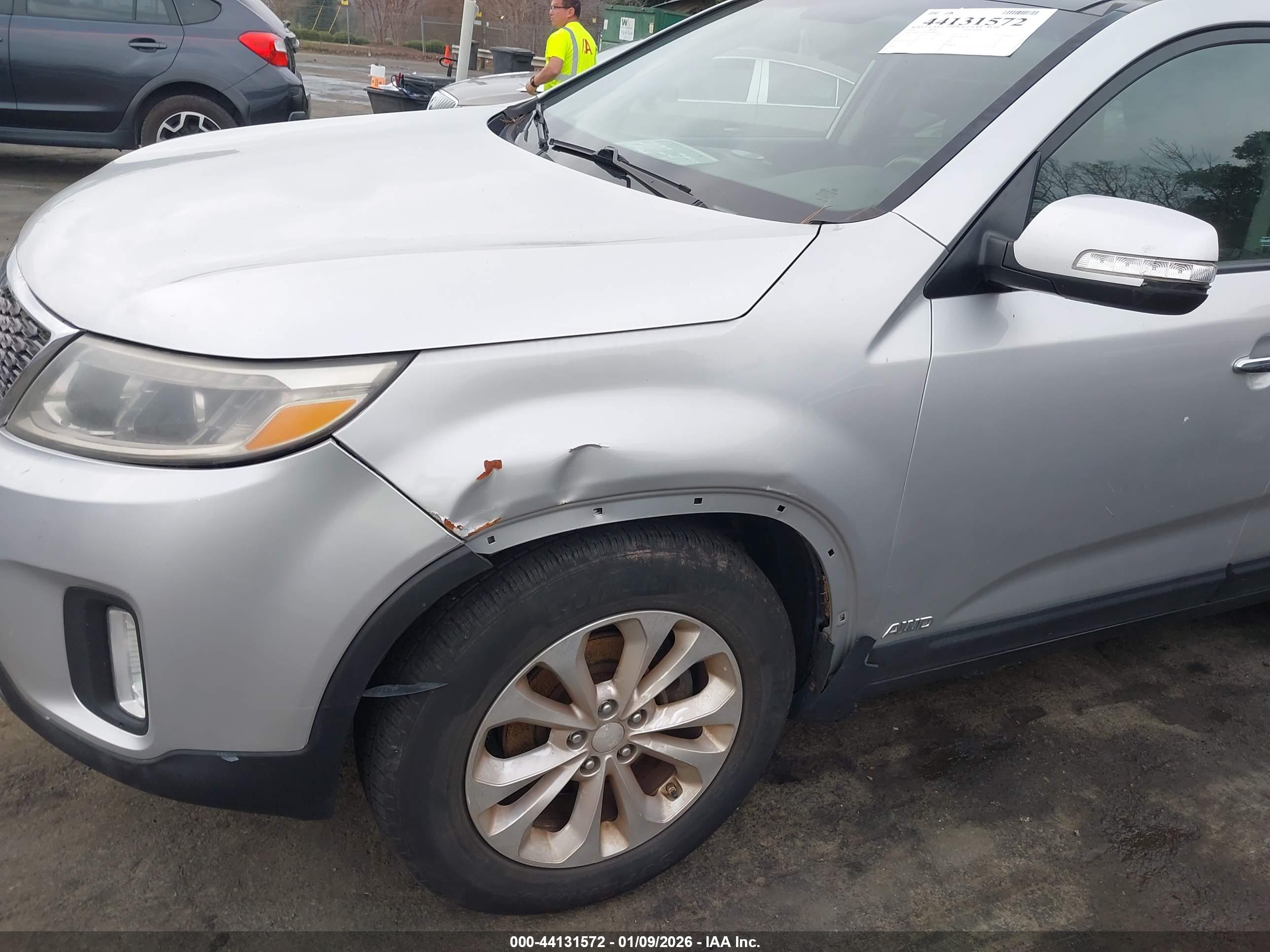 KIA SORENTO image 6