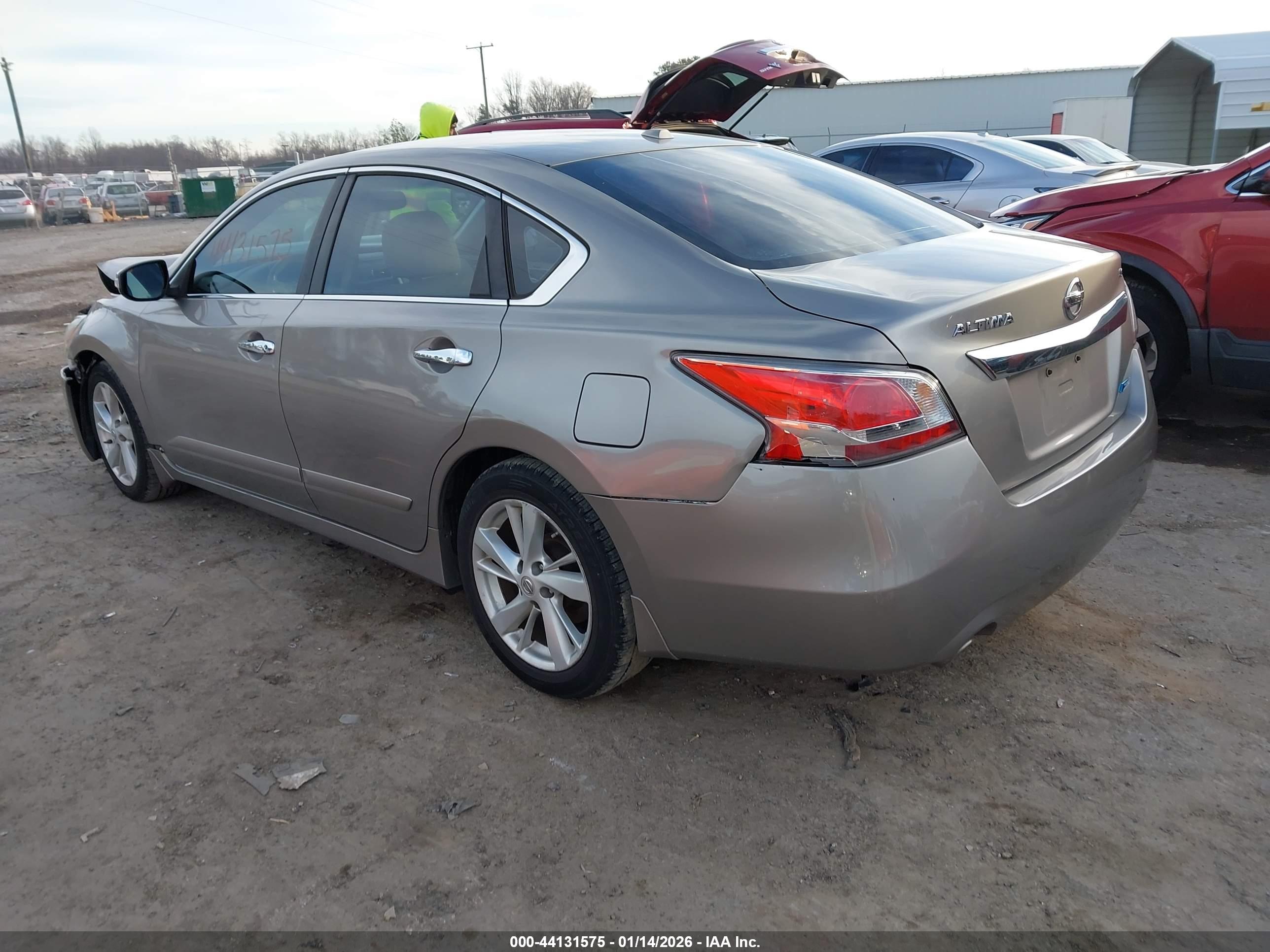 NISSAN ALTIMA image 3