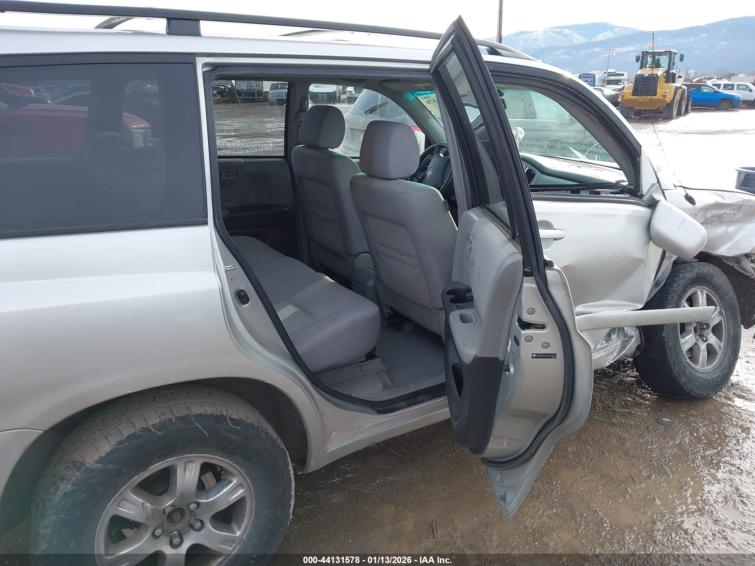 TOYOTA HIGHLANDER image 8