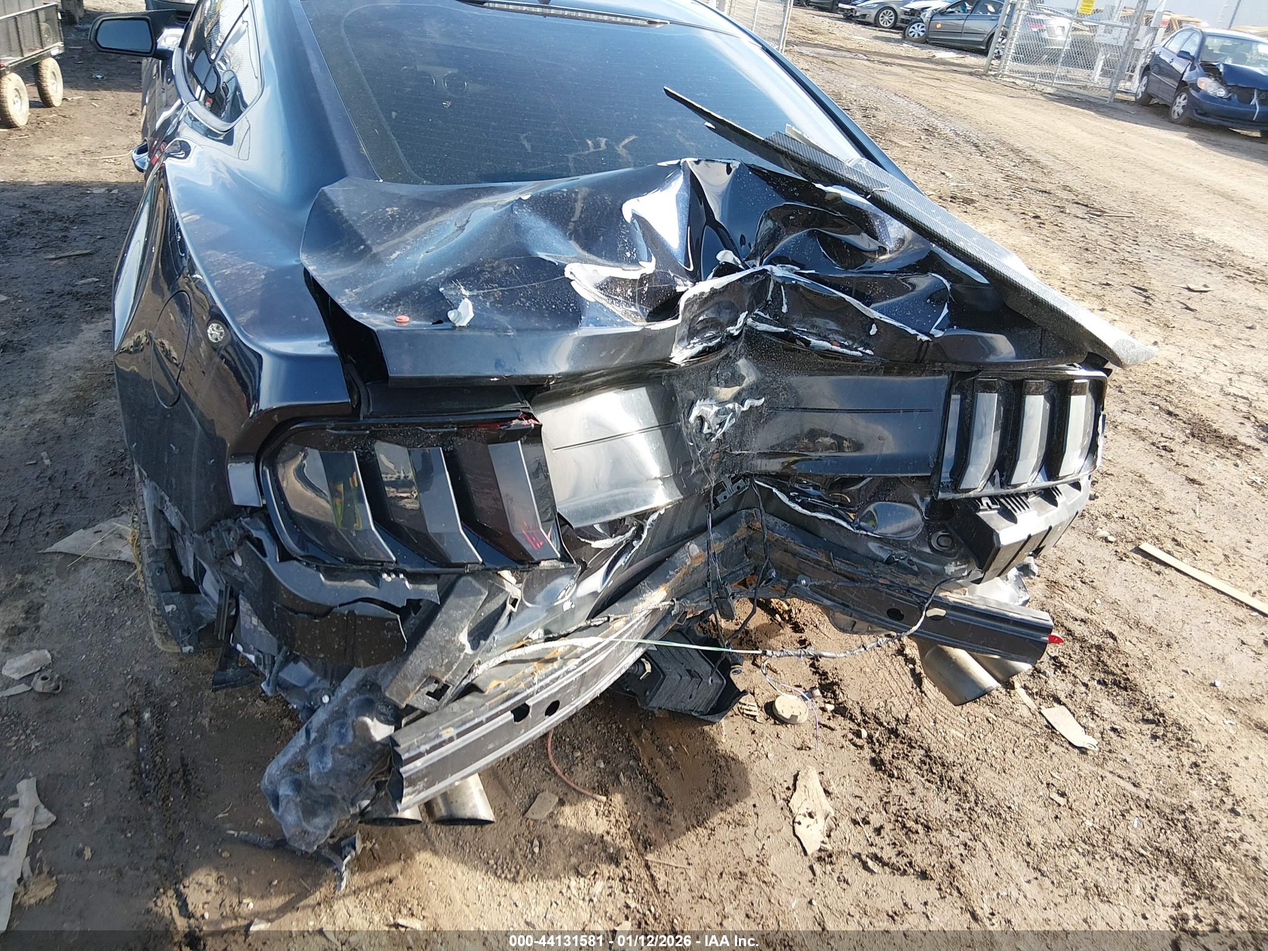 FORD MUSTANG image 6