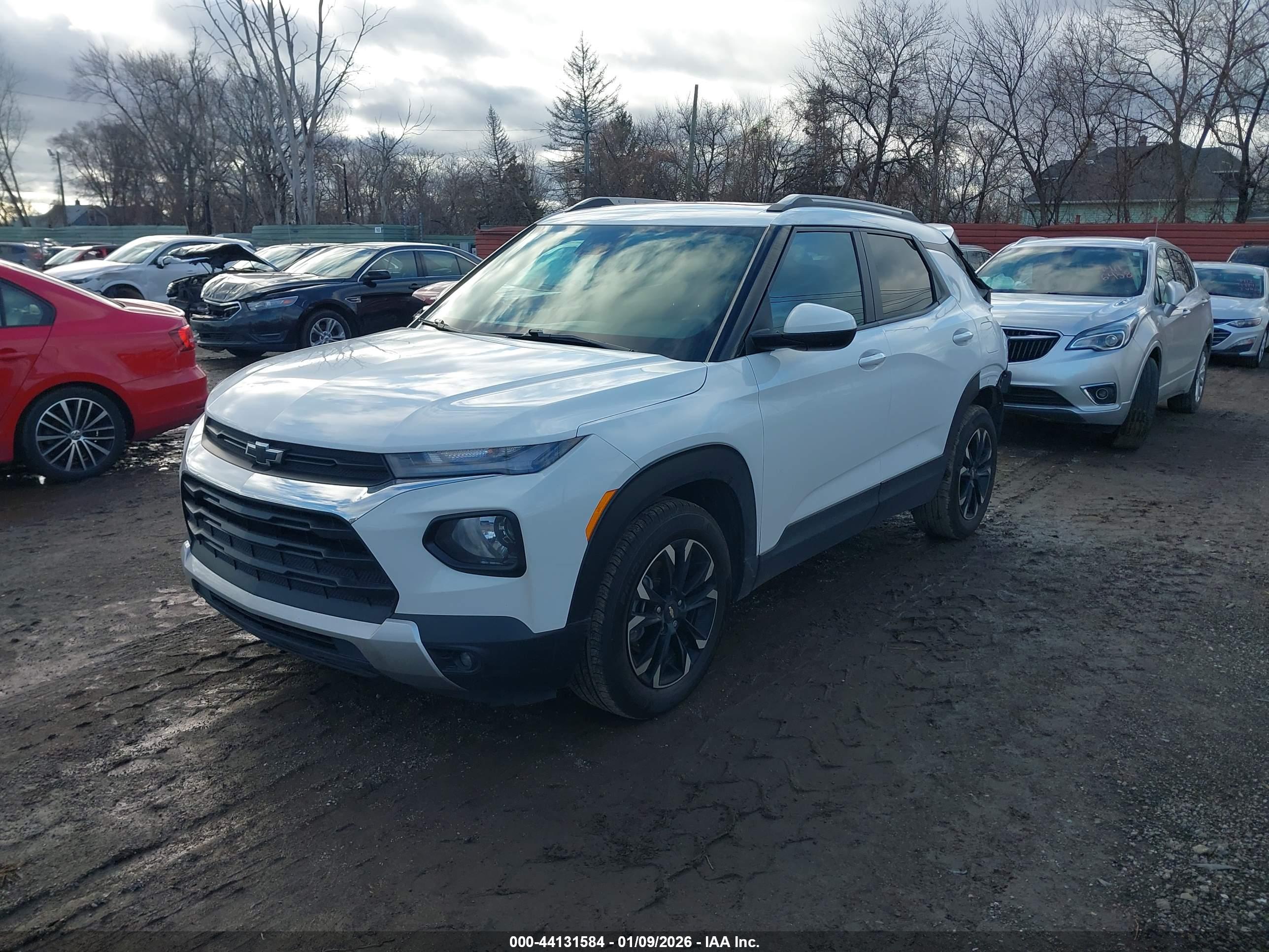 CHEVROLET TRAILBLAZER image 2