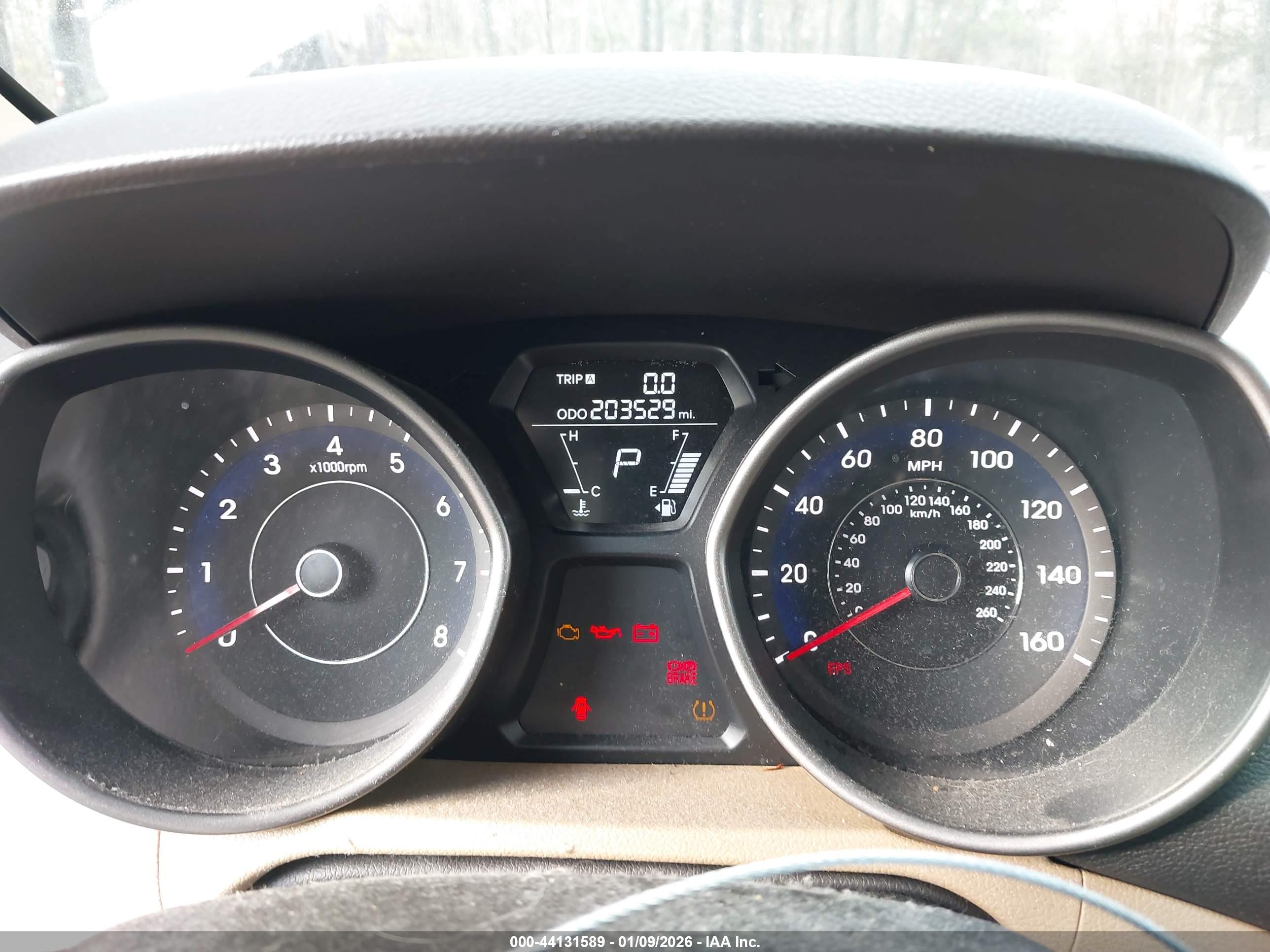HYUNDAI ELANTRA image 7