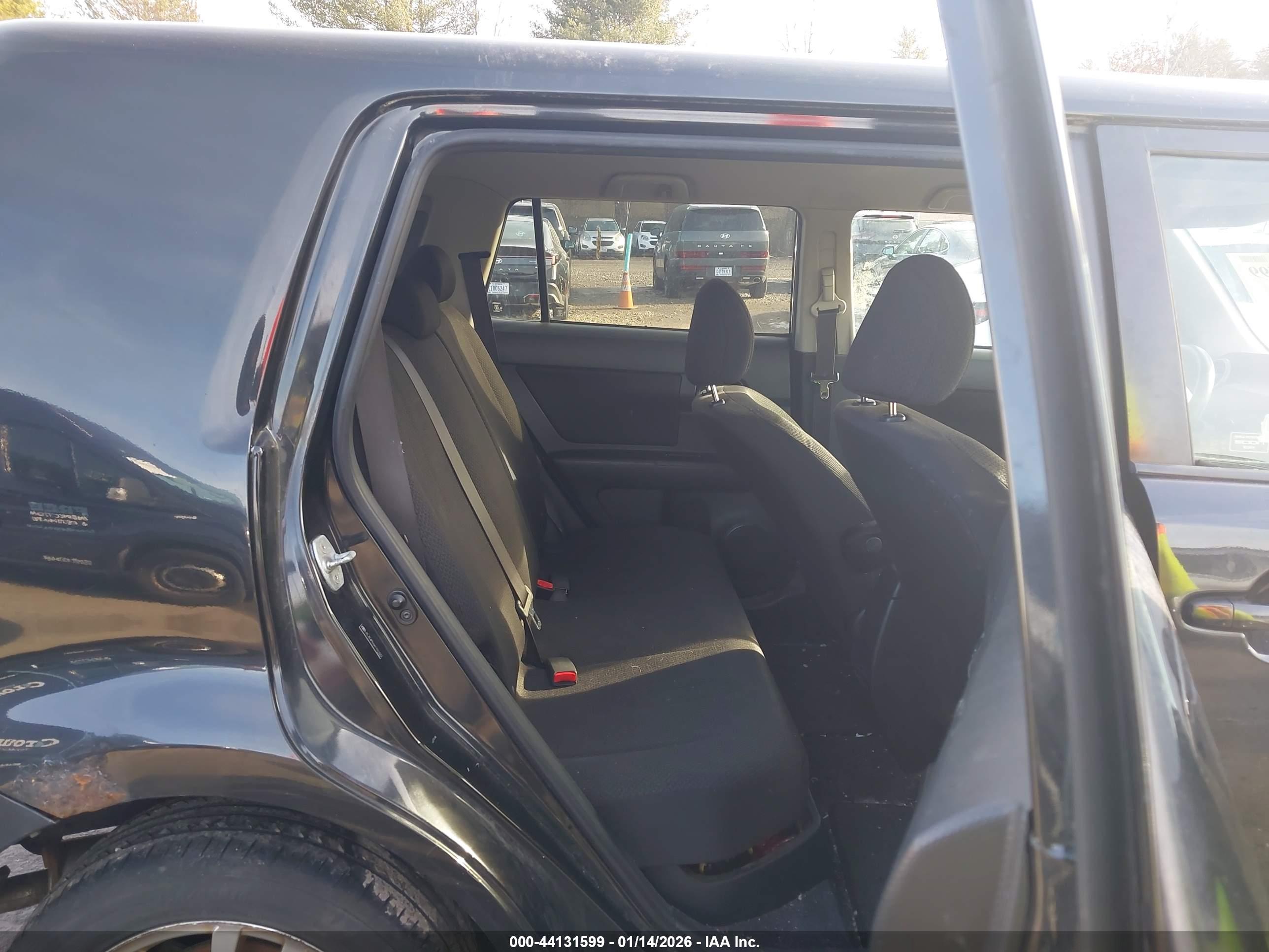 SCION XB image 8