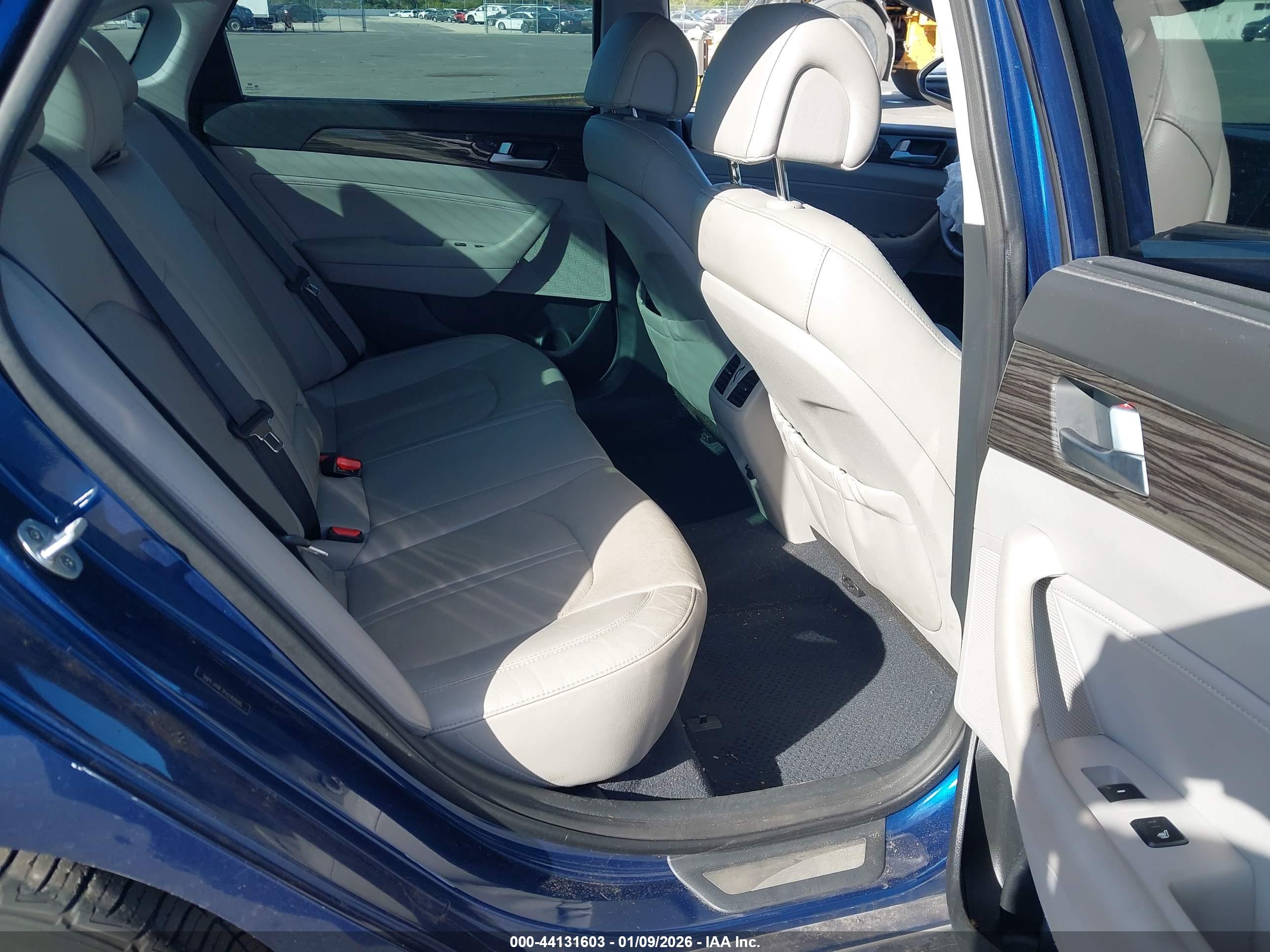 HYUNDAI SONATA image 8