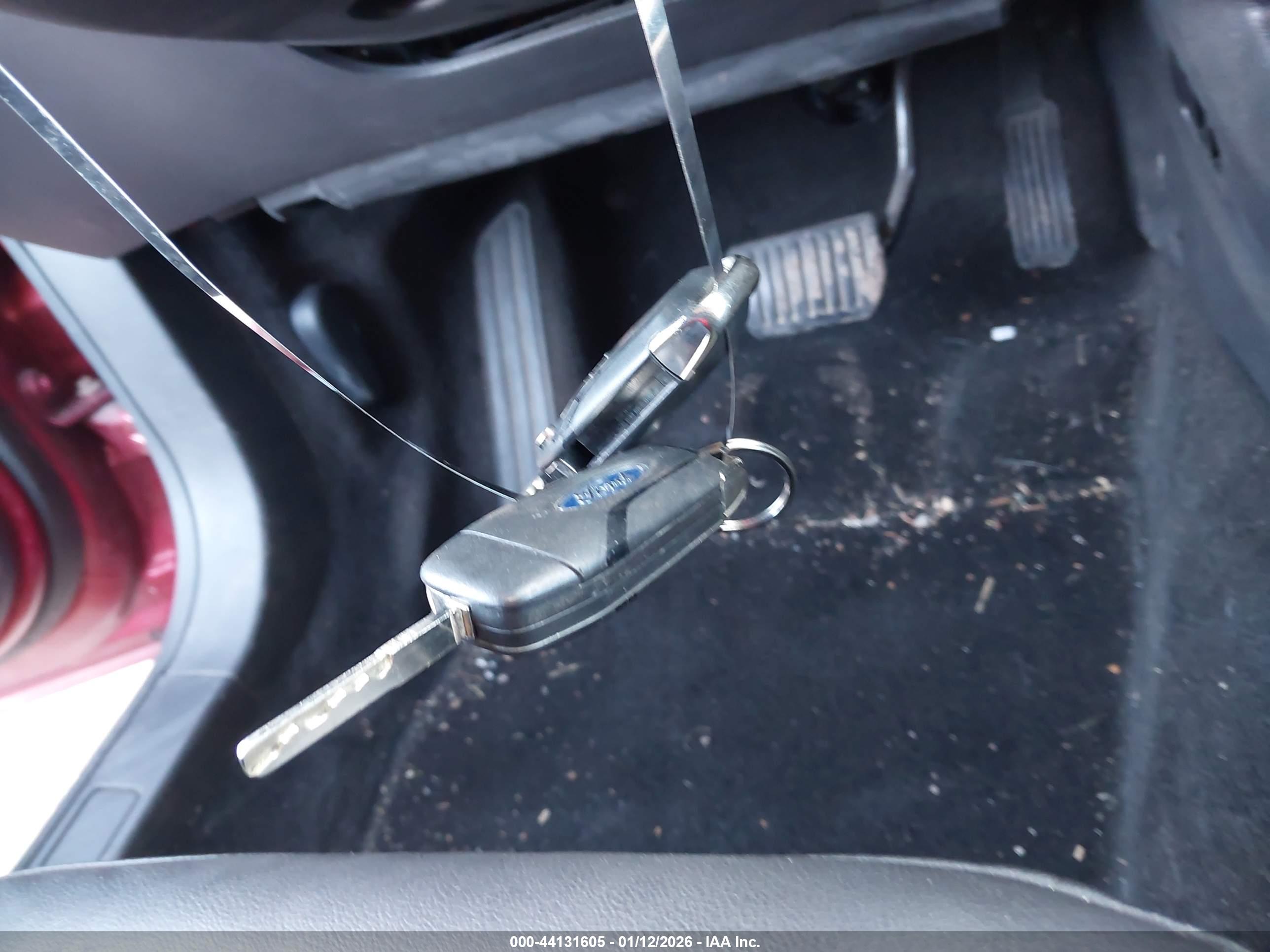 FORD FUSION image 11