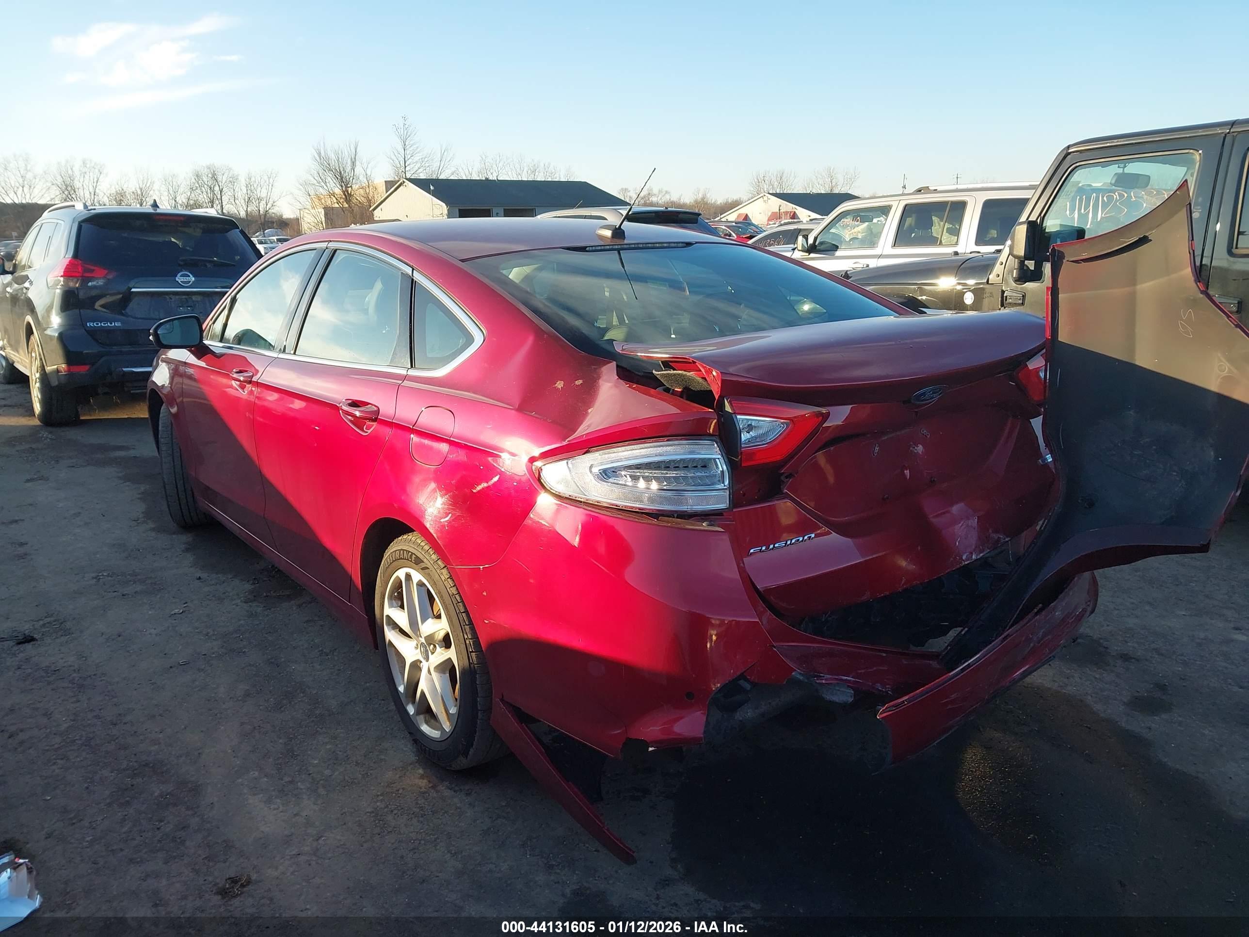 FORD FUSION image 3