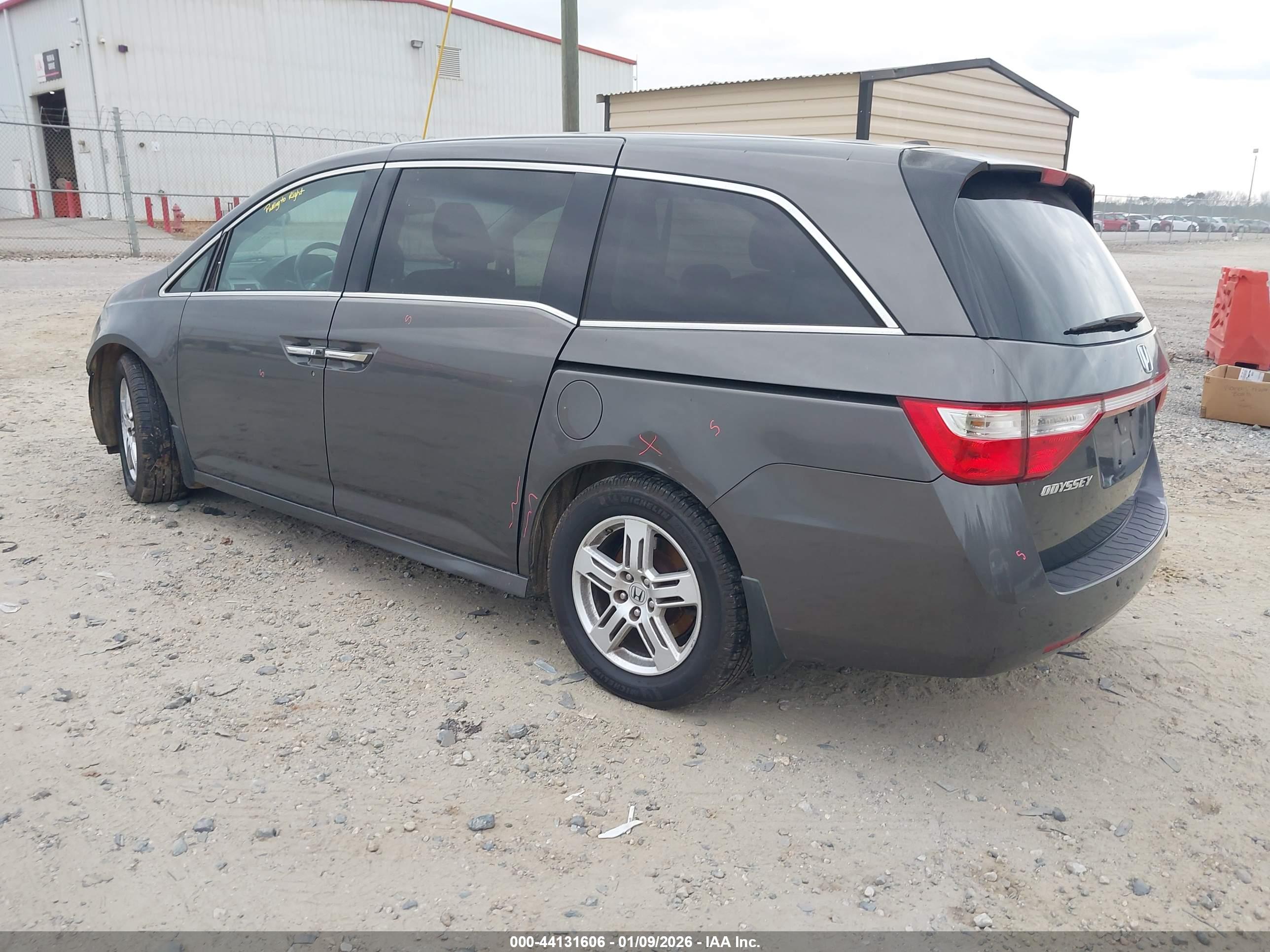 HONDA ODYSSEY image 3
