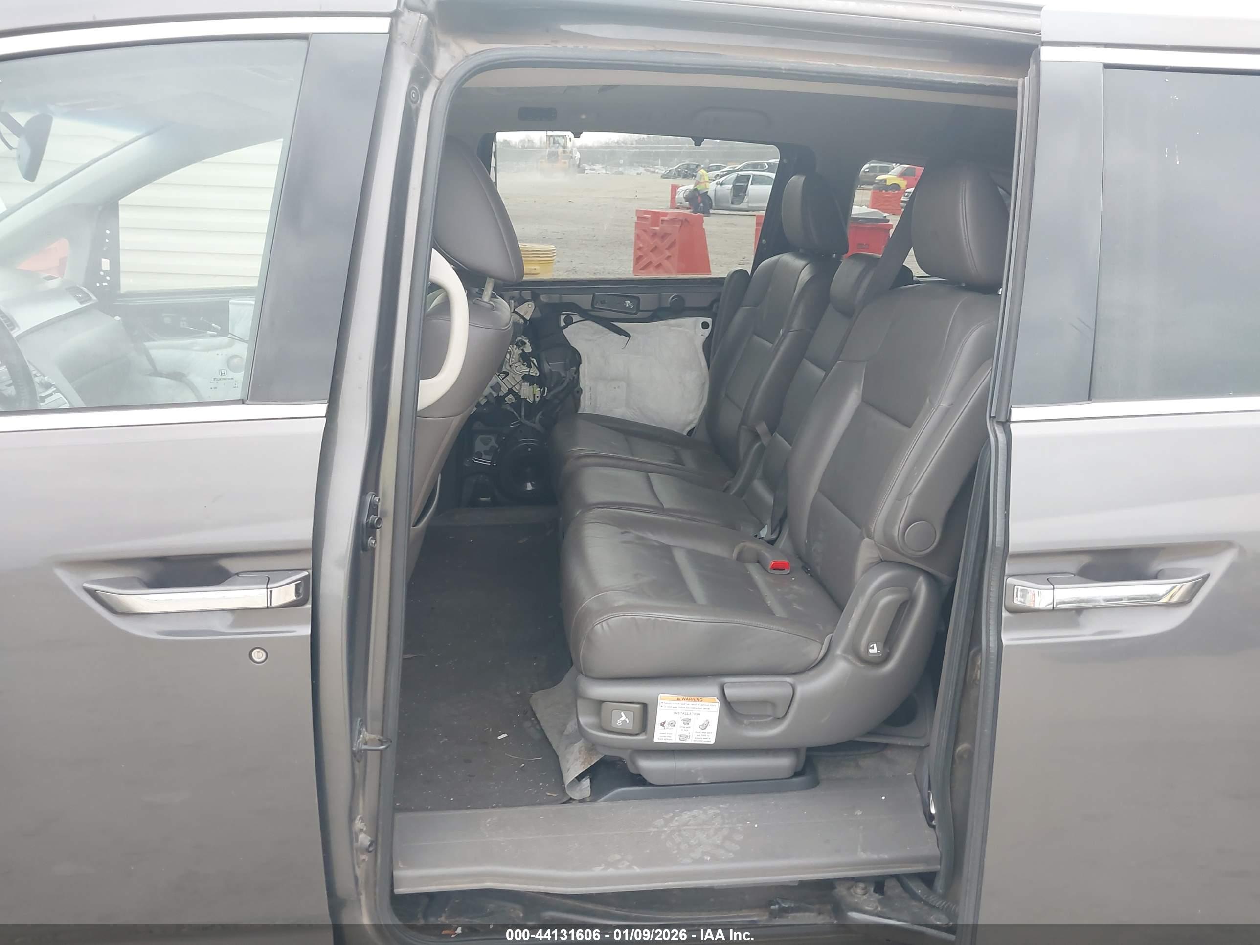 HONDA ODYSSEY image 8